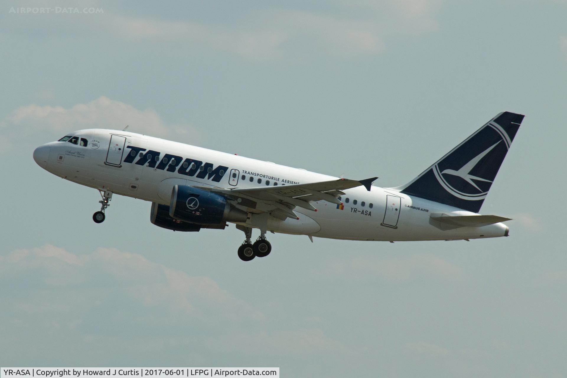 YR-ASA, 2006 Airbus A318-111 C/N 2931, On departure