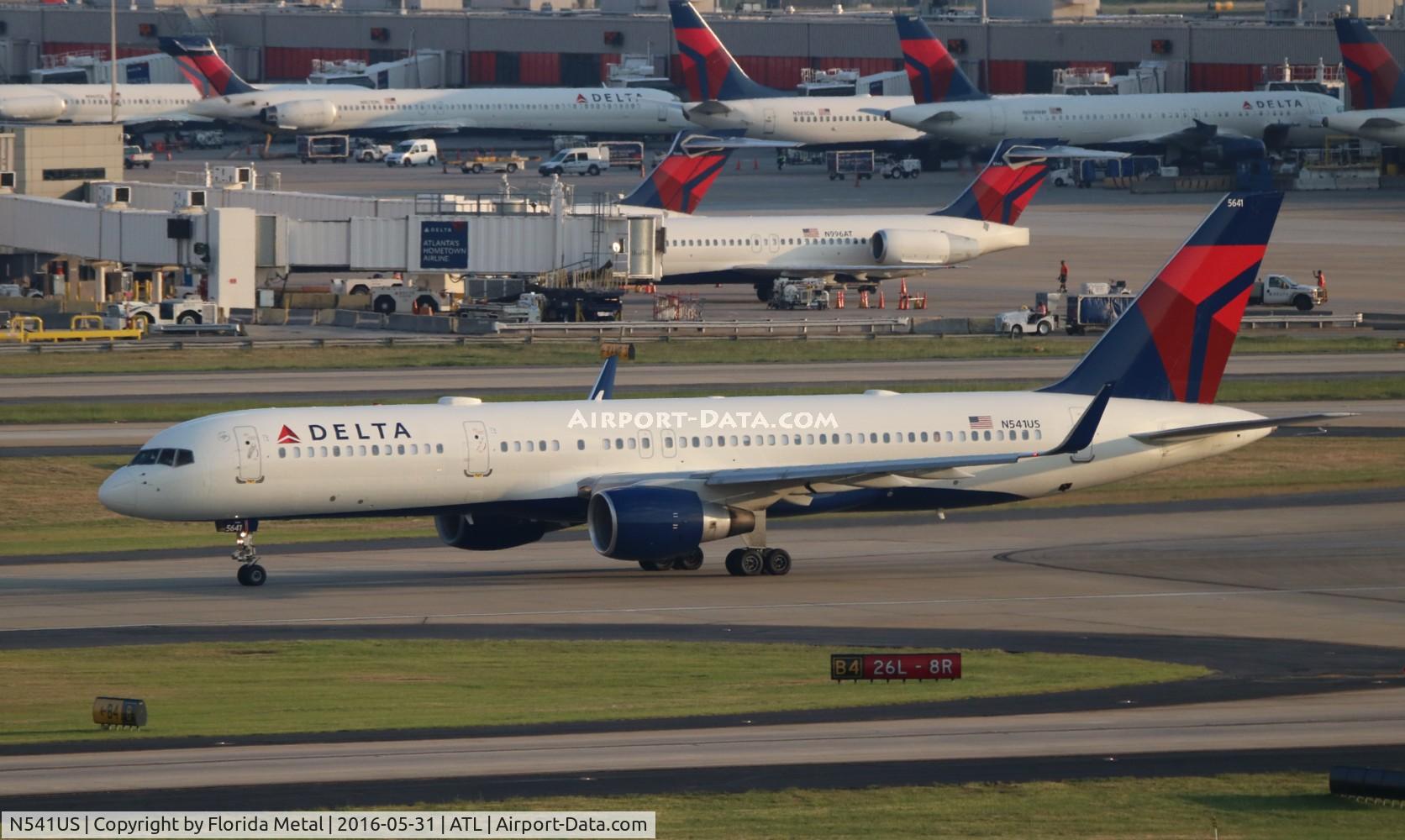 N541US, 1996 Boeing 757-251 C/N 26488, Delta