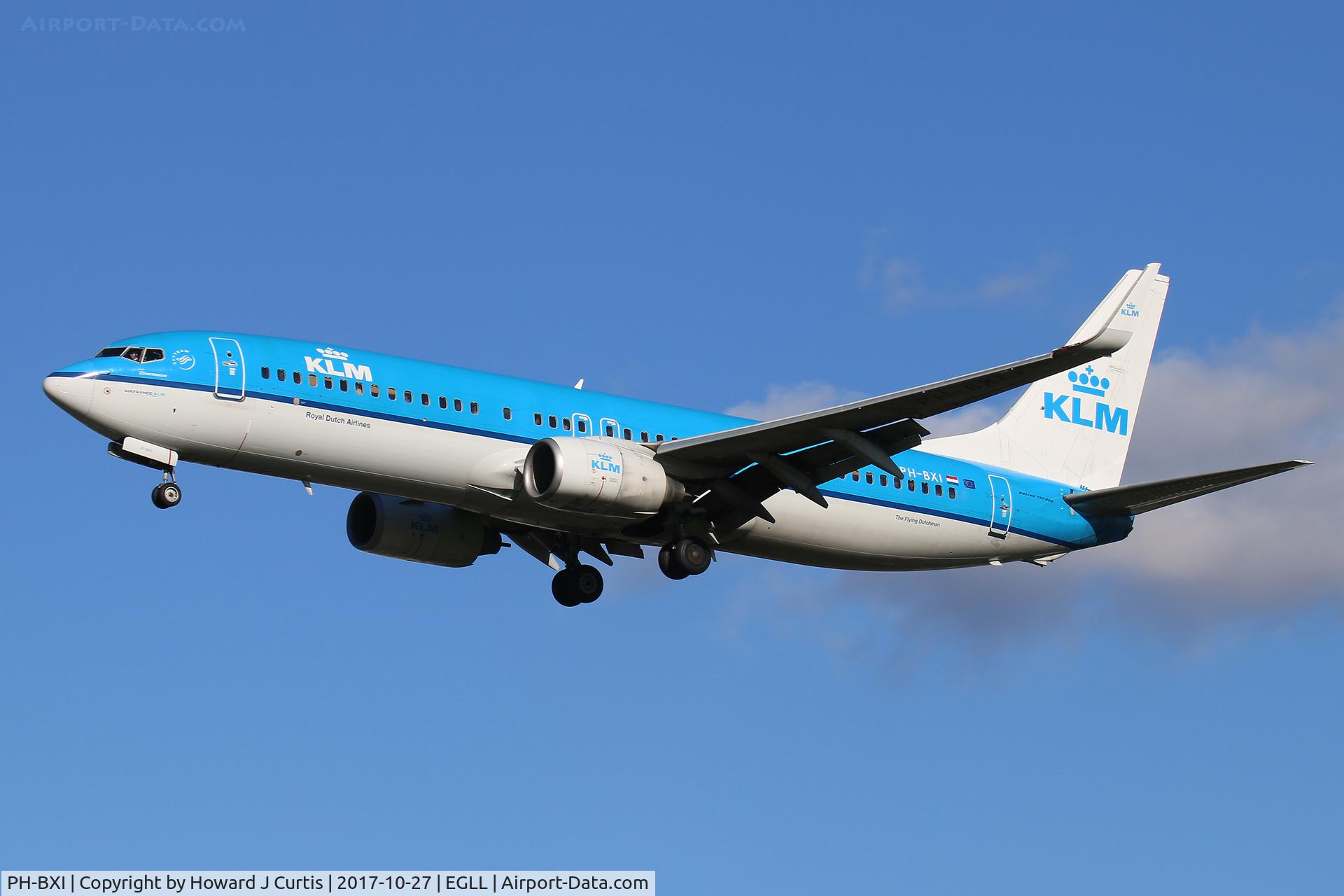 PH-BXI, 2000 Boeing 737-8K2 C/N 30358, On approach