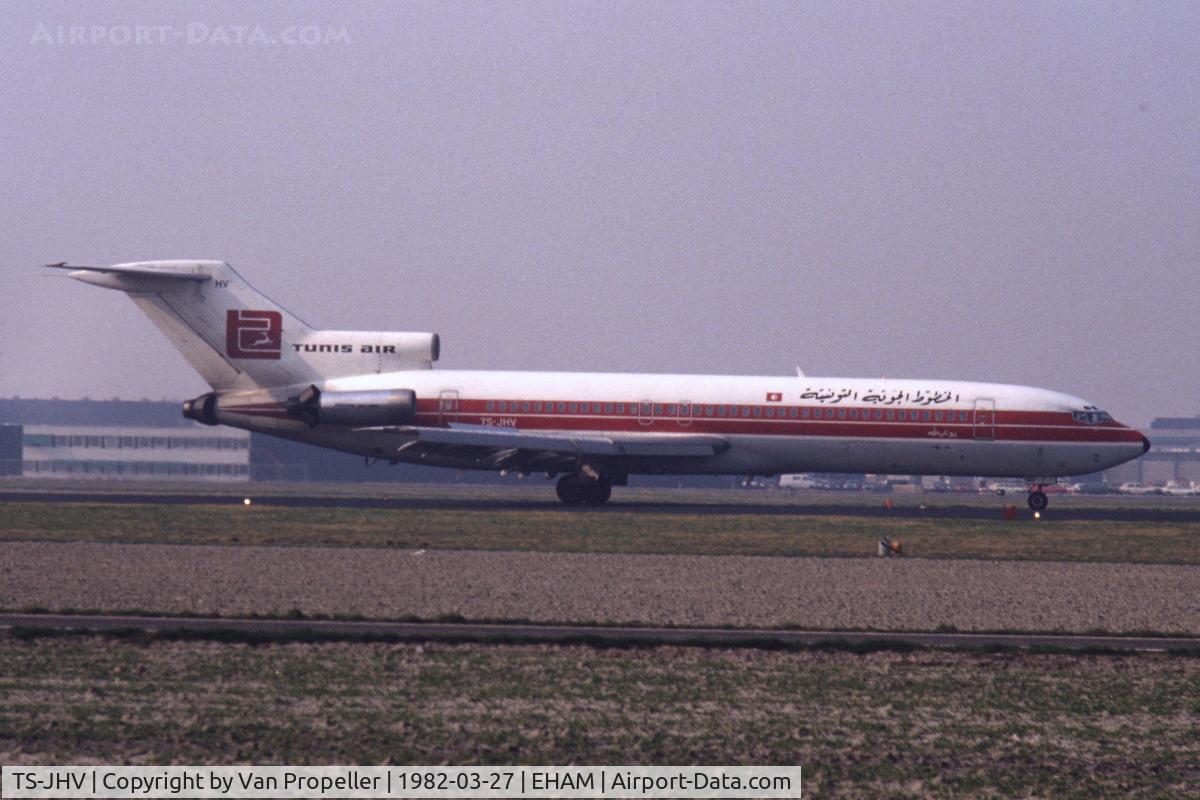 TS-JHV, 1977 Boeing 727-2H3 C/N 21319, Tunisair Boeing 727-2H3 landing at Schiphol airport, the Netherlands, 1982