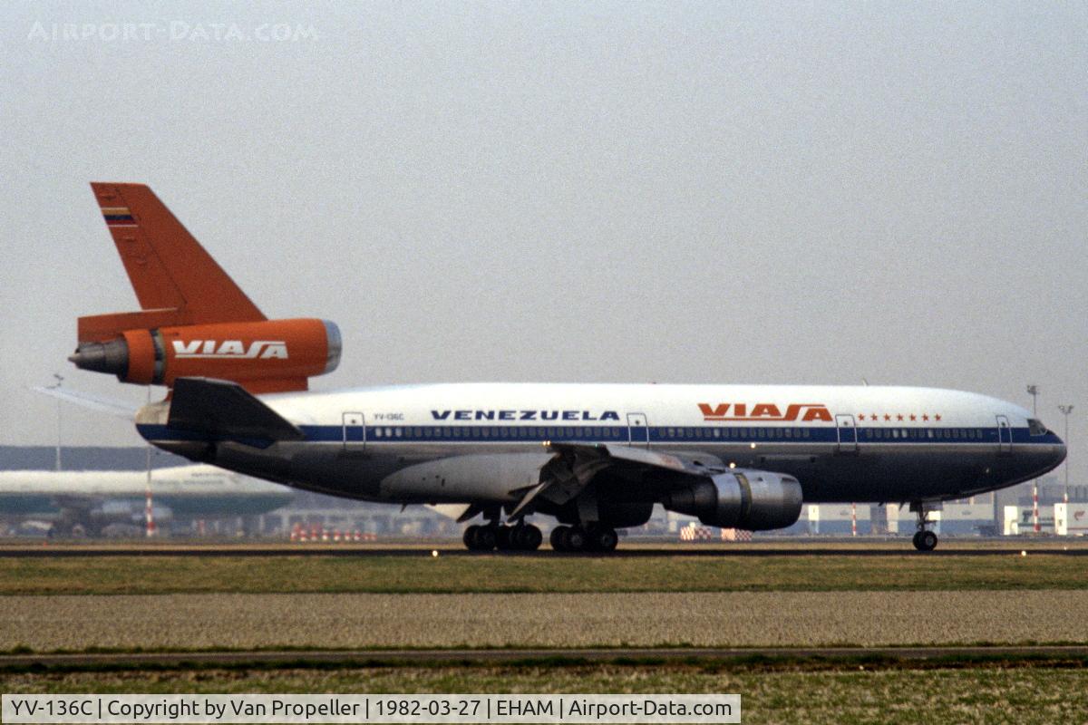YV-136C, 1979 McDonnell Douglas DC-10-30 C/N 46972, Viasa McDonnell Douglas DC-10-30 landing at Schiphol airport, the Netherlands, 1982