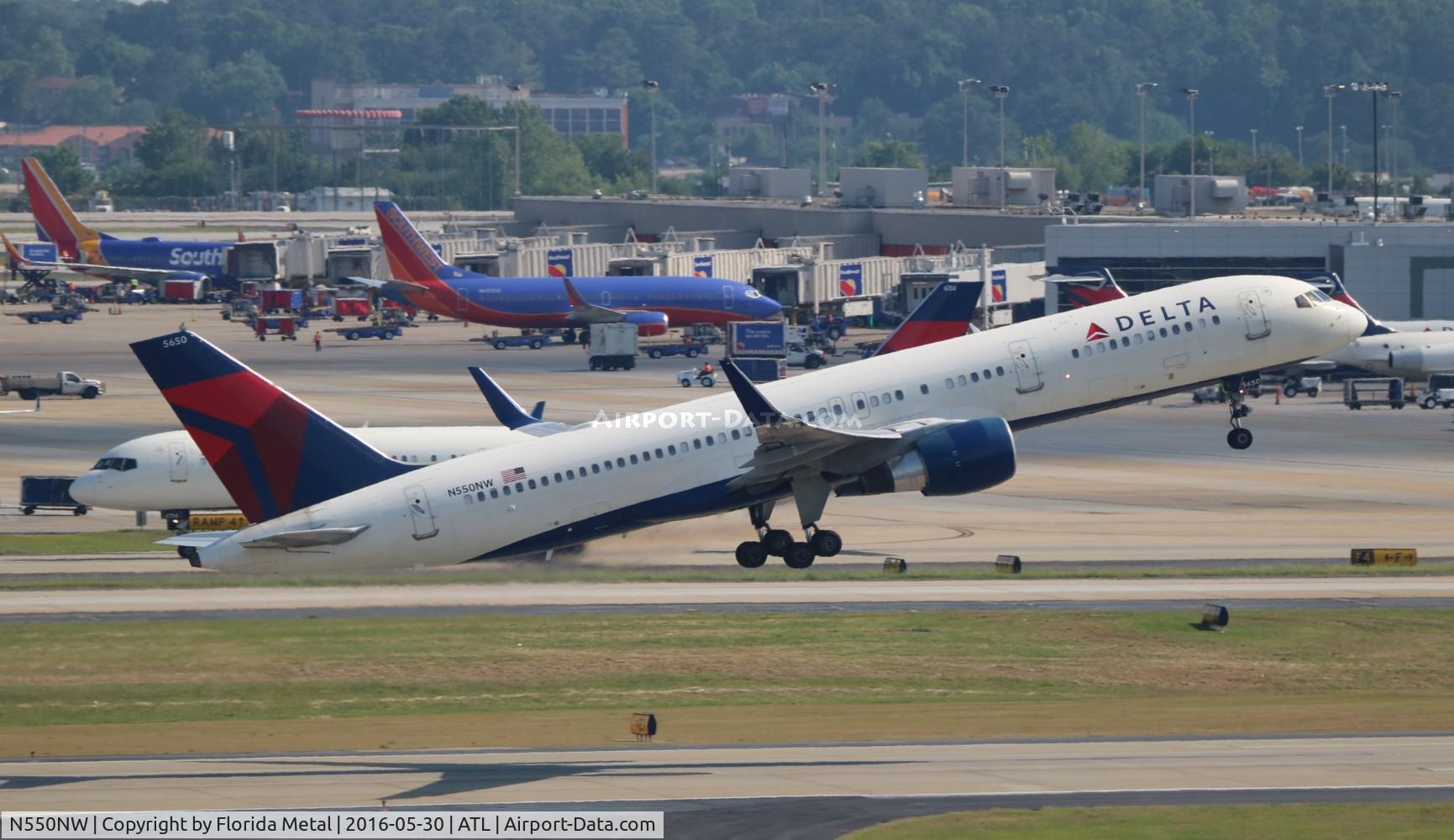 N550NW, 2001 Boeing 757-251 C/N 26497, Delta