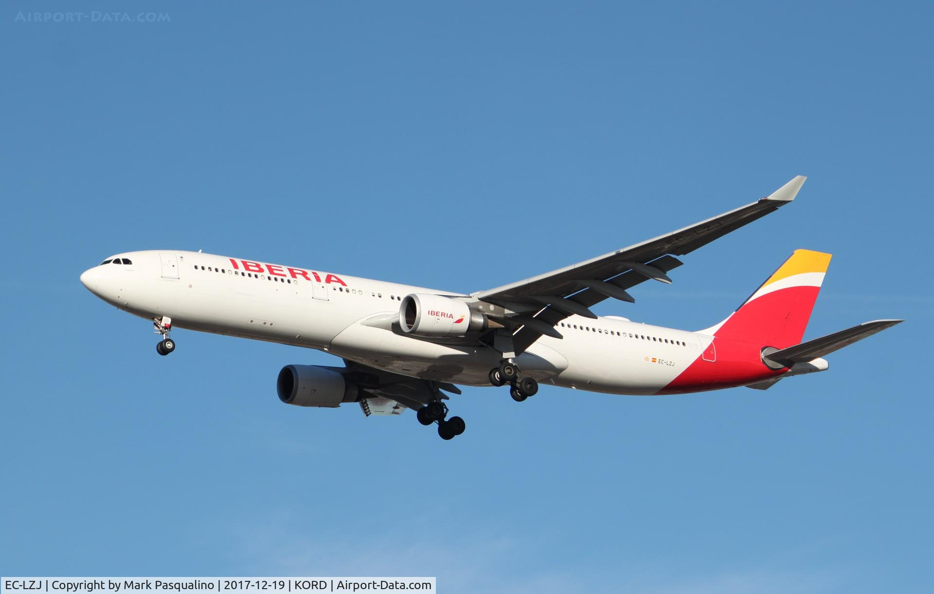 EC-LZJ, 2013 Airbus A330-302 C/N 1490, Airbus A330-300