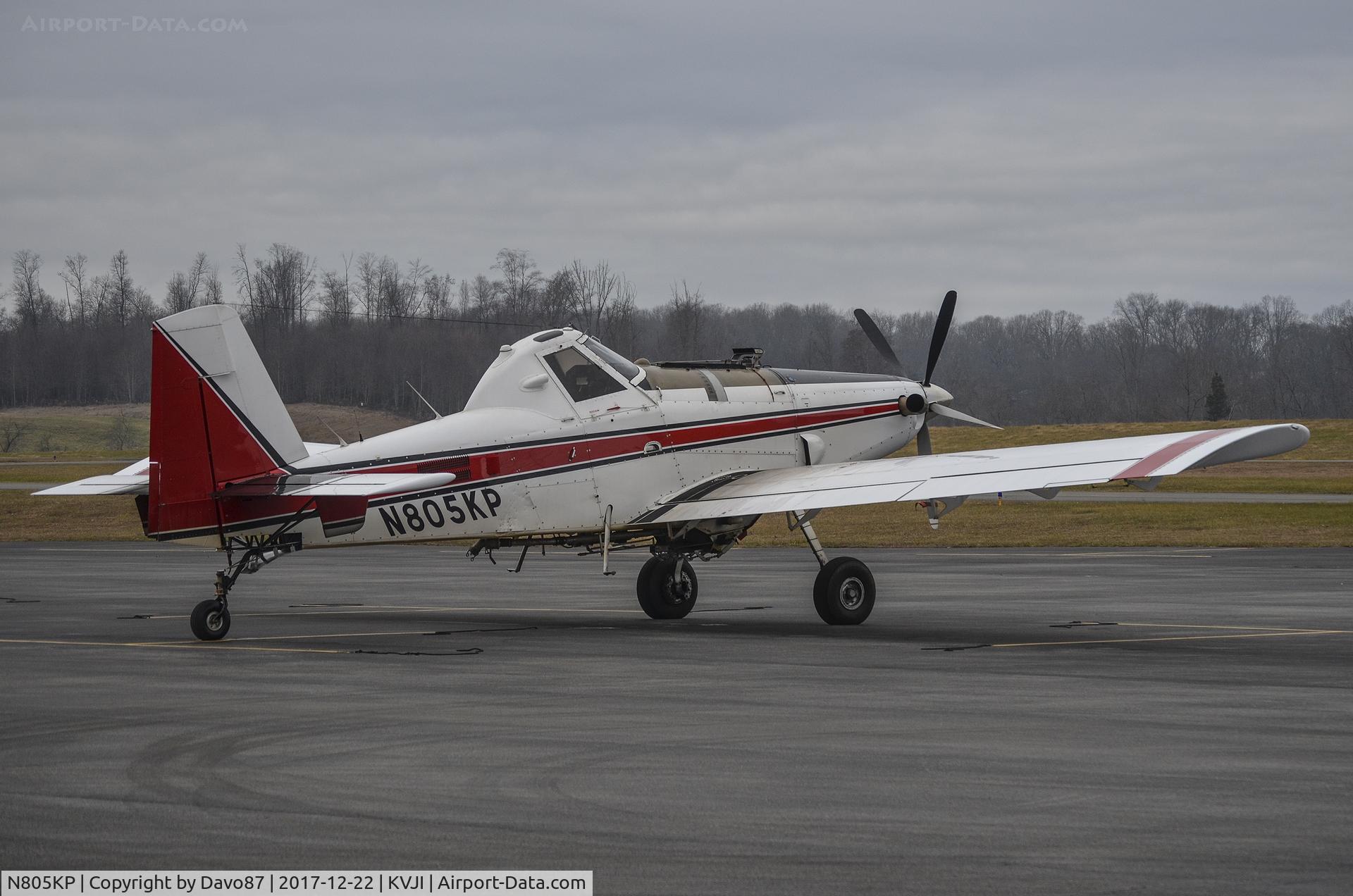 N805KP, 2016 Air Tractor AT-802A C/N 802A-0673, Parked at Virginia Highlands Airport (KVJI) in Abingdon, Virginia.