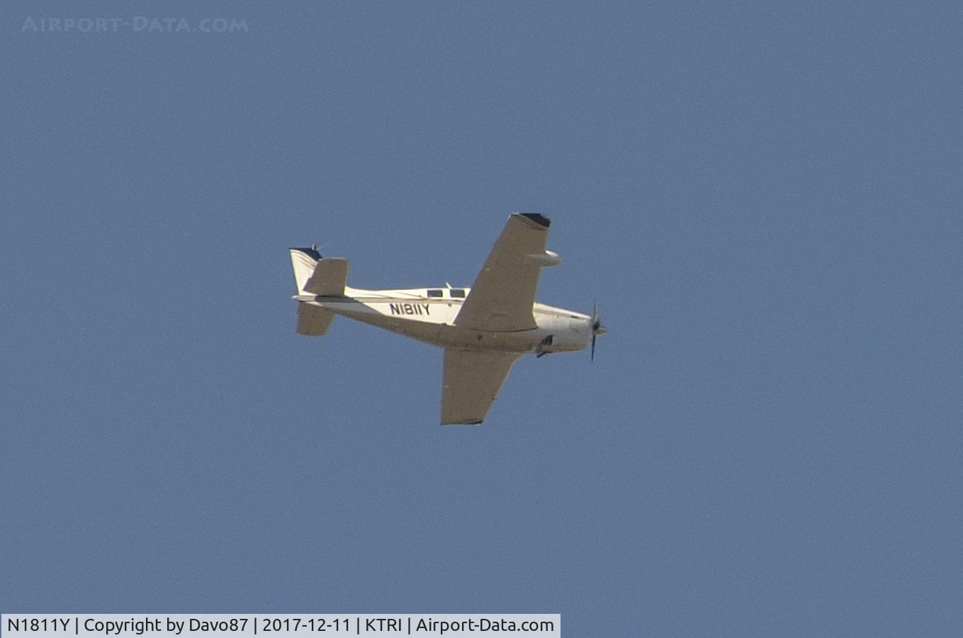 N1811Y, 1981 Beech A36 Bonanza 36 C/N E-1877, Flying out of Tri-Cities Airport (KTRI) in Blountville, TN.