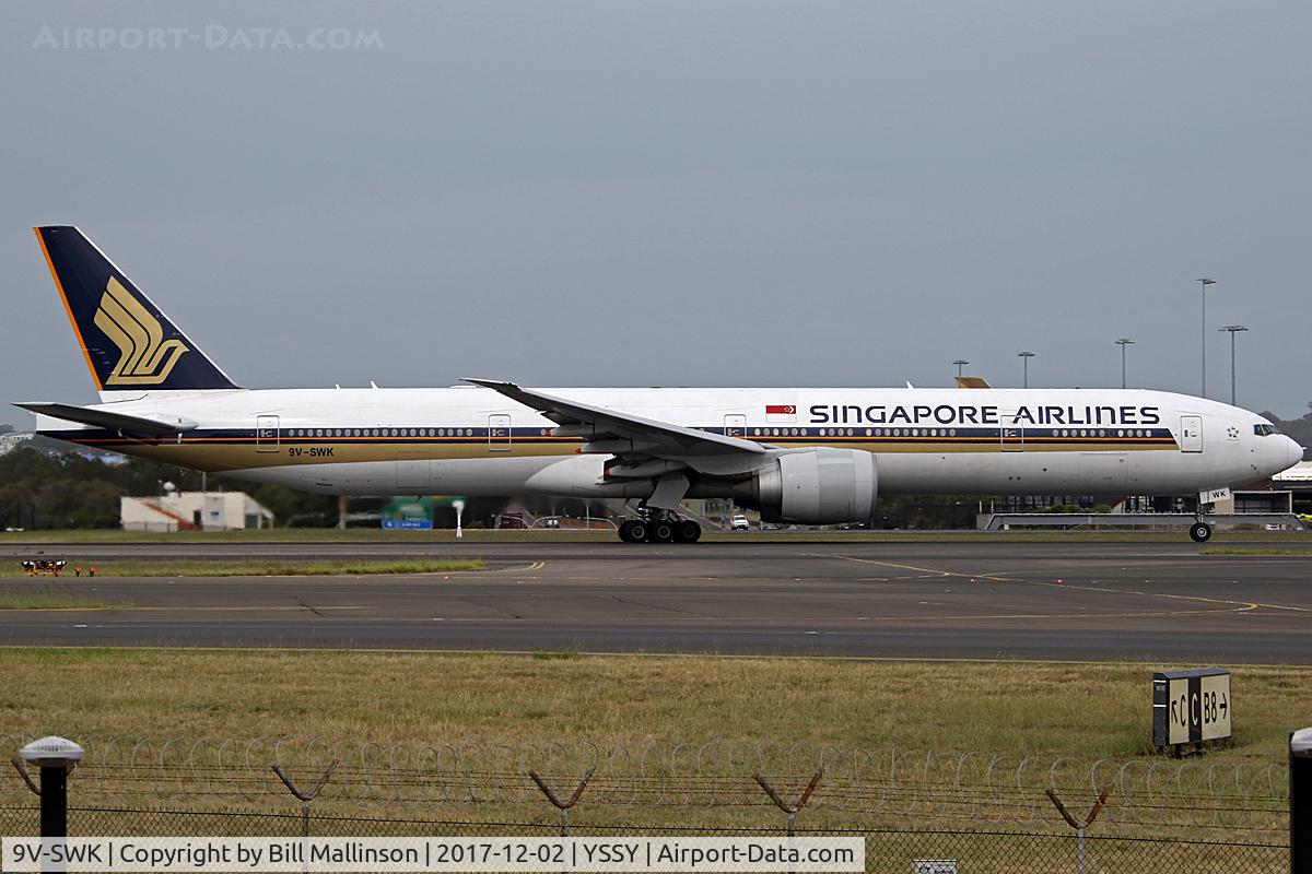 9V-SWK, 2007 Boeing 777-312/ER C/N 34576, TAXIING
