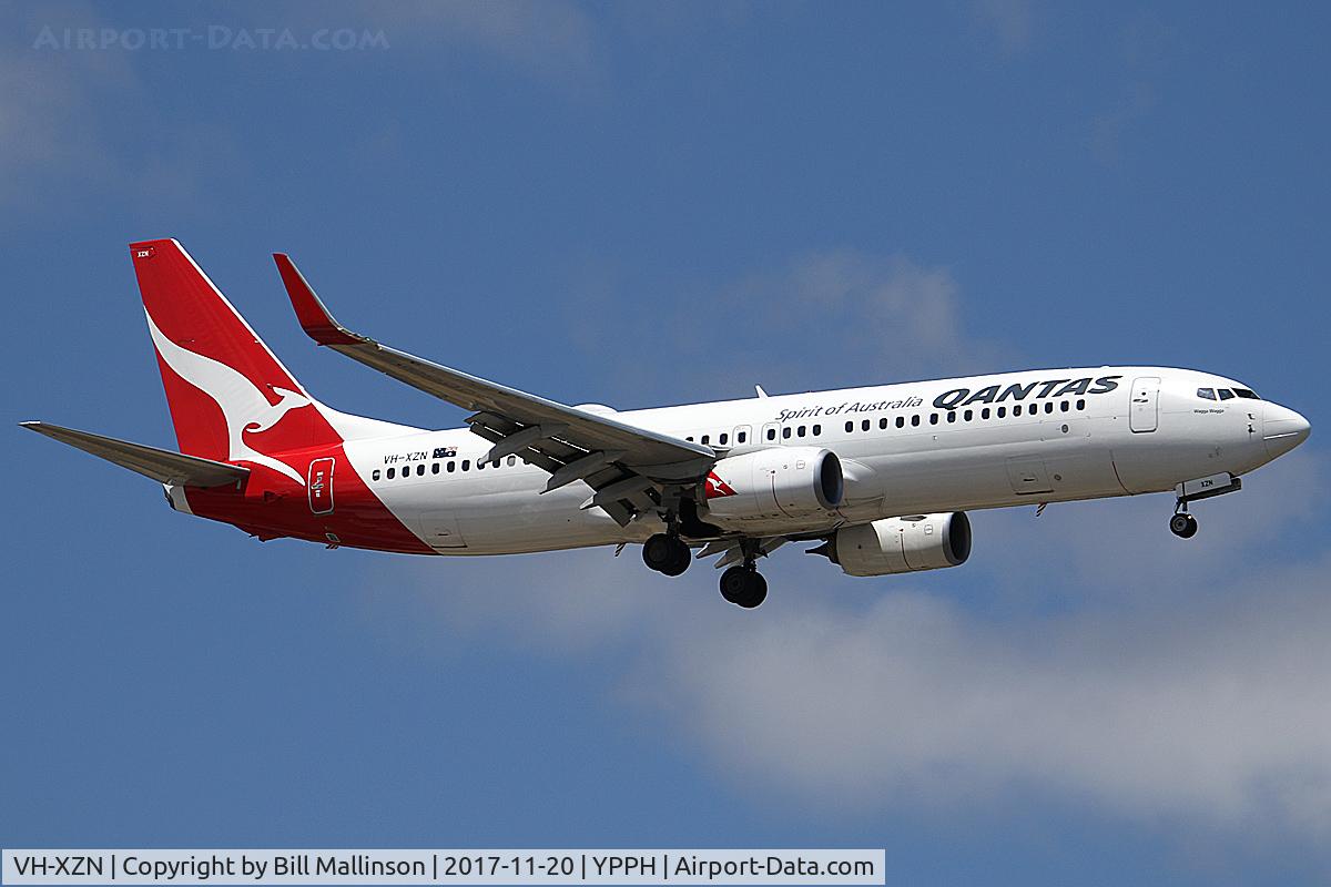 VH-XZN, 2014 Boeing 737-838 C/N 44575, FINALS TO 21
