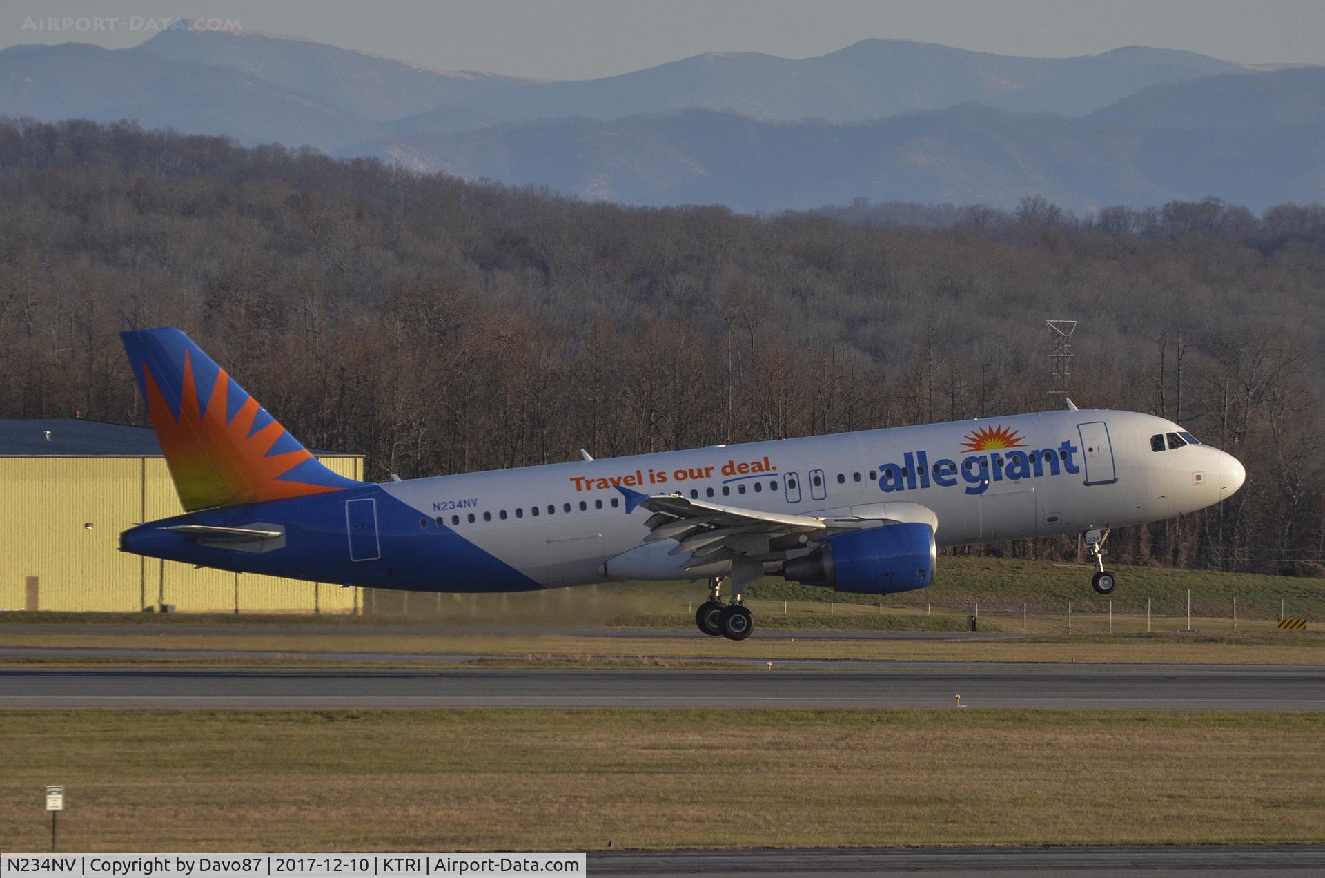 N234NV, 2001 Airbus A320-214 C/N 1467, About to land at Tri-Cities Airport (KTRI) in Blountville, TN.