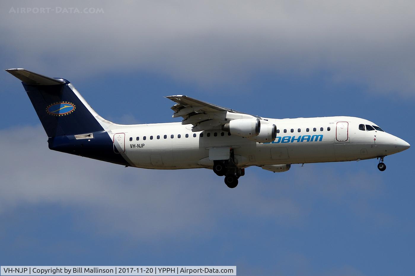 VH-NJP, 1999 British Aerospace Avro 146-RJ100 C/N E3354, FINALS TO 21