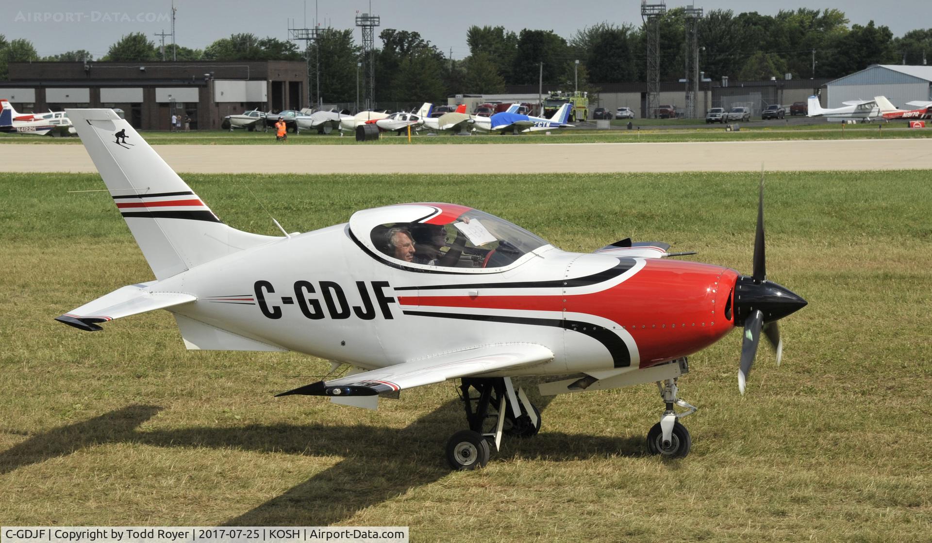 C-GDJF, 1998 Questair Venture 20 C/N 061, Airventure 2017