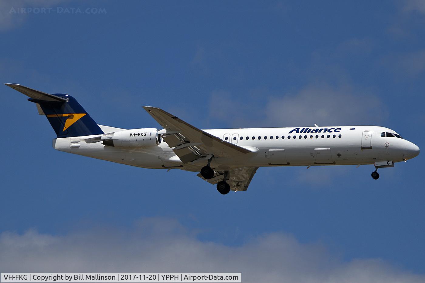 VH-FKG, 1991 Fokker 100 (F-28-0100) C/N 11366, FINALS FOR 21