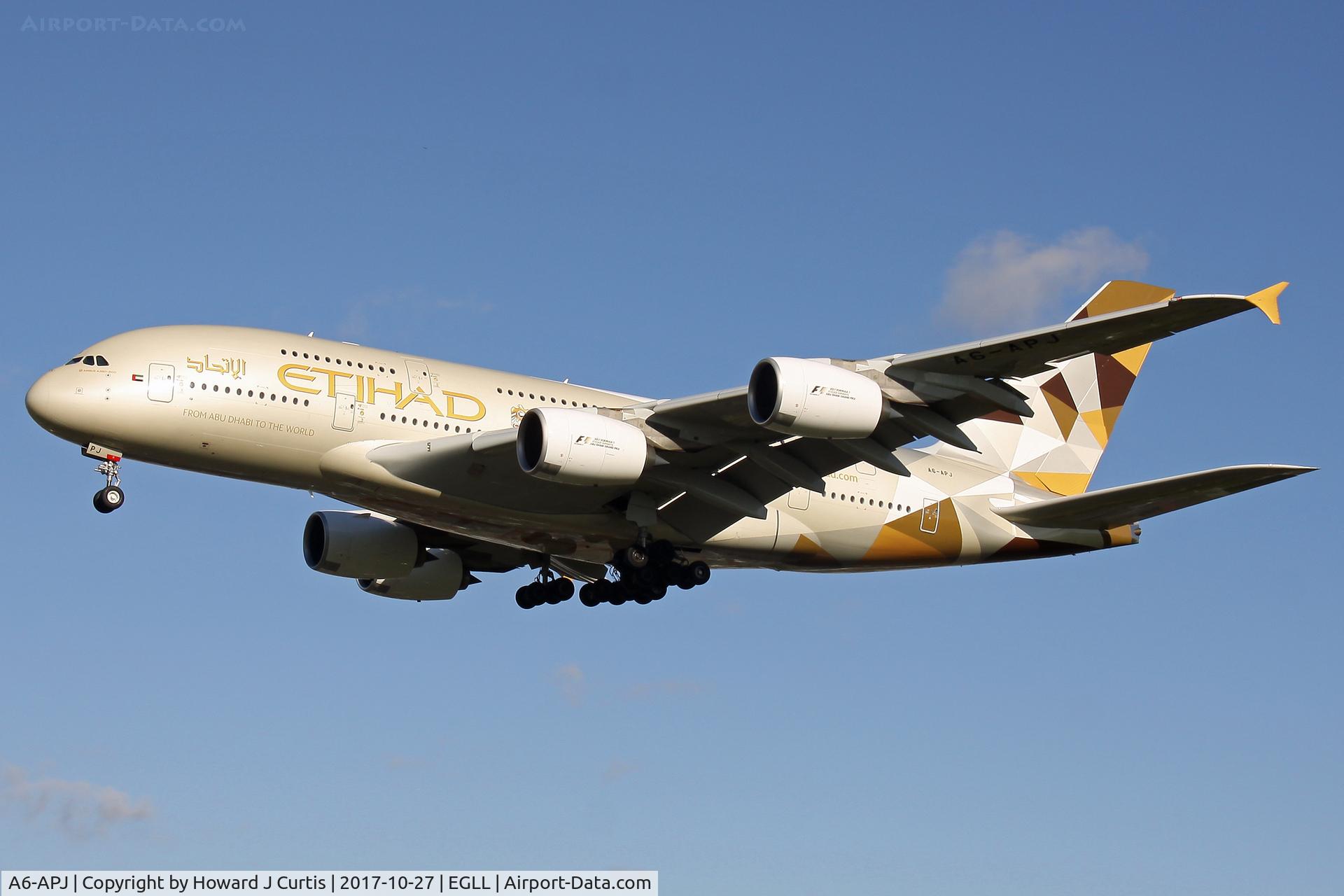 A6-APJ, 2016 Airbus A380-861 C/N 0237, On approach