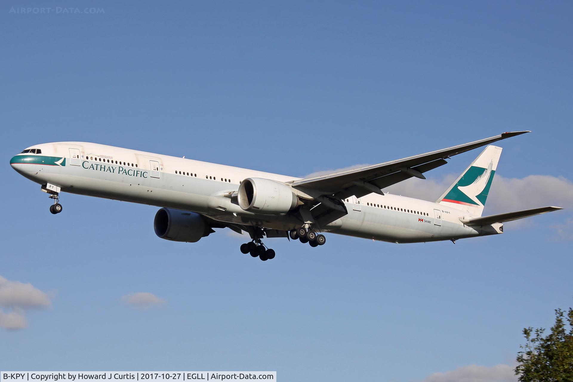 B-KPY, 2012 Boeing 777-367/ER C/N 37899, On approach