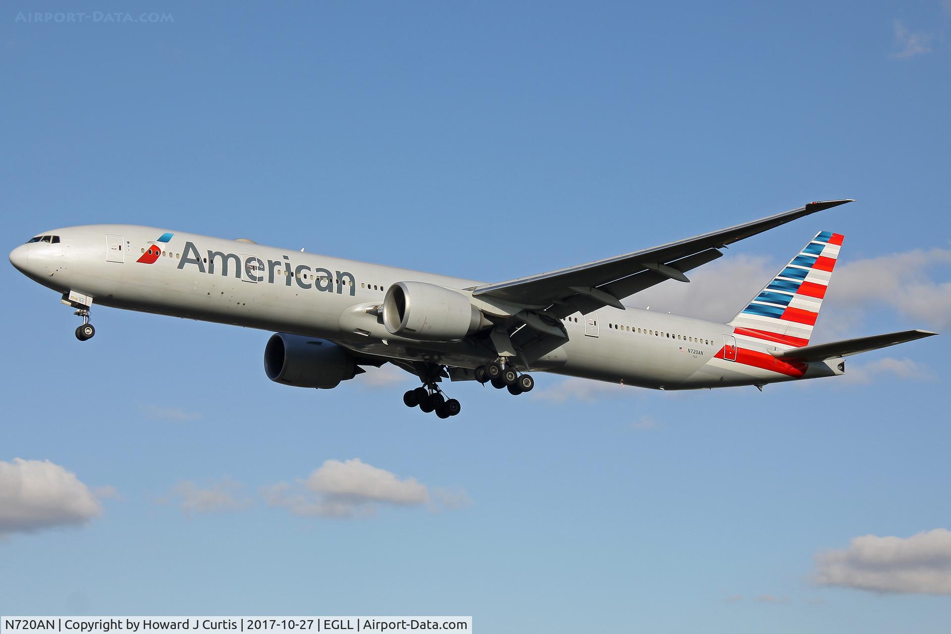 N720AN, 2013 Boeing 777-323/ER C/N 33522, On approach