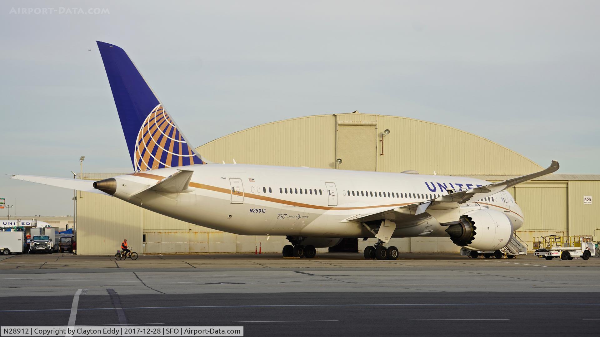 N28912, 2014 Boeing 787-8 Dreamliner C/N 34828, SFO 2017.