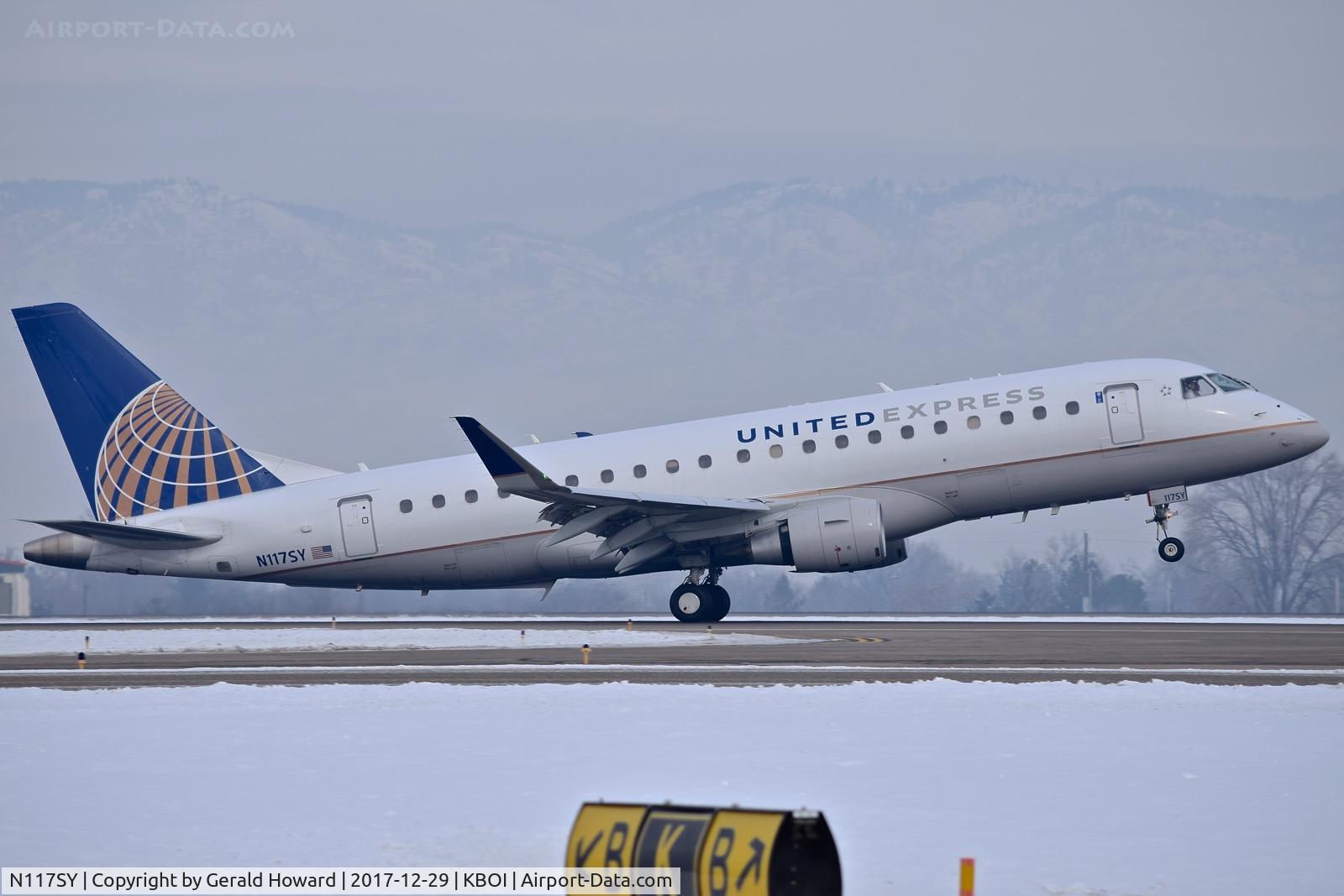N117SY, 2014 Embraer 175LR (ERJ-170-200LR) C/N 17000416, Touch down on RWY 10R.