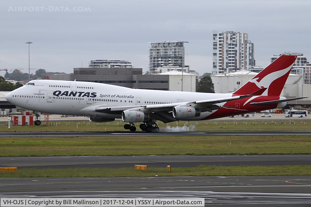 VH-OJS, 1999 Boeing 747-438 C/N 25564, ONTO 16R