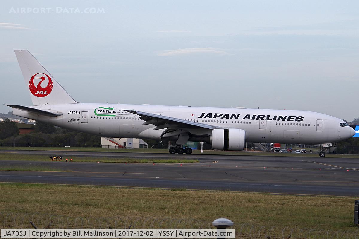 JA705J, Boeing 777-246/ER C/N 32893, TAXI ON 34L