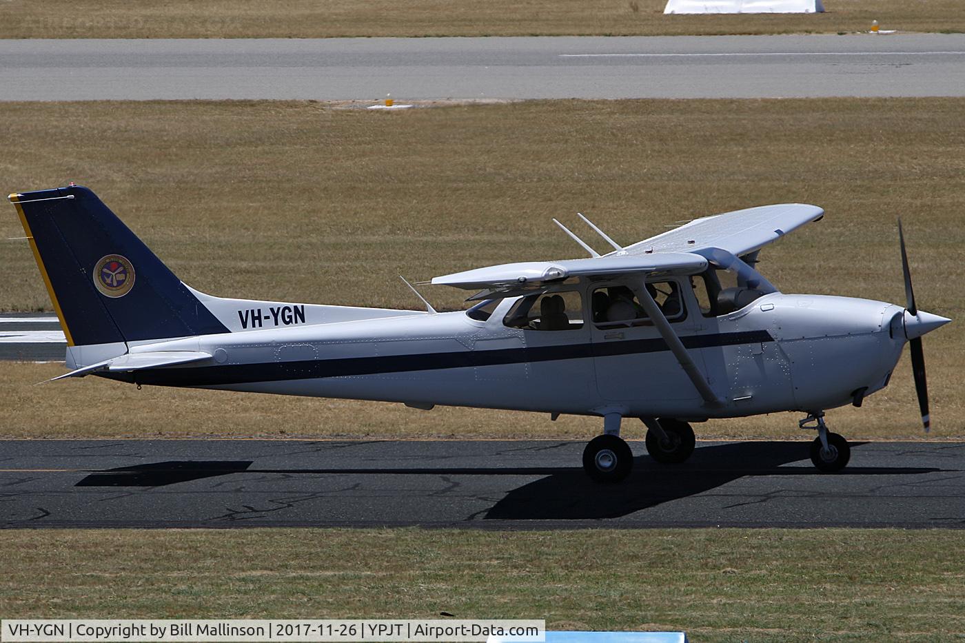 VH-YGN, 2011 Cessna 172R C/N 17281578, taxiing