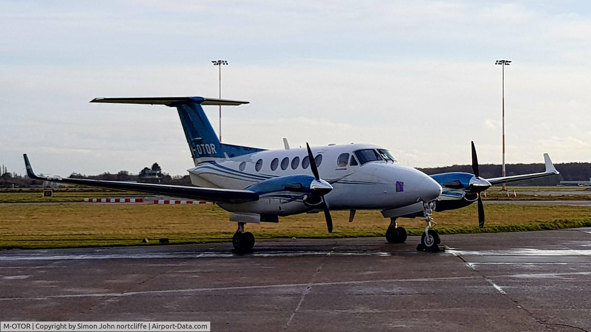 M-OTOR, 2014 Hawker Beechcraft B200GT King Air King Air C/N BY-200, AT DONCASTER ROBIN HOOD  AIRPORT