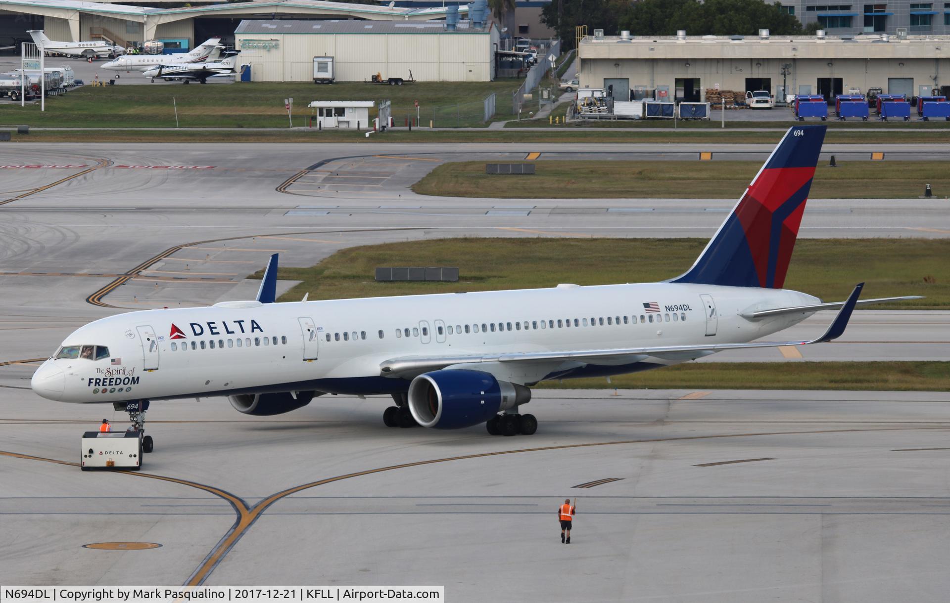 N694DL, 1998 Boeing 757-232 C/N 29726, Boeing 757-200