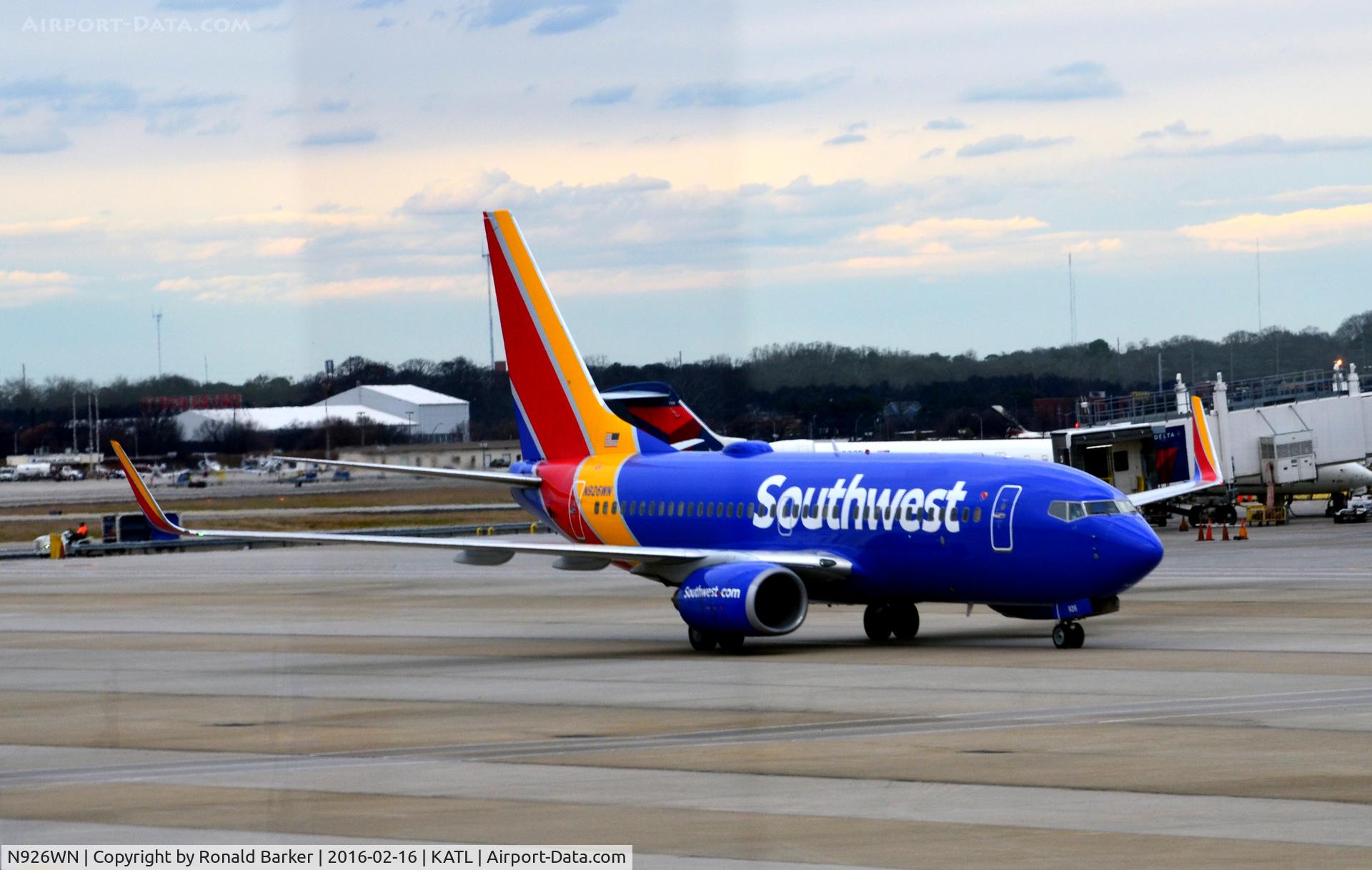N926WN, 2008 Boeing 737-7H4 C/N 36629, Taxi Atlanta