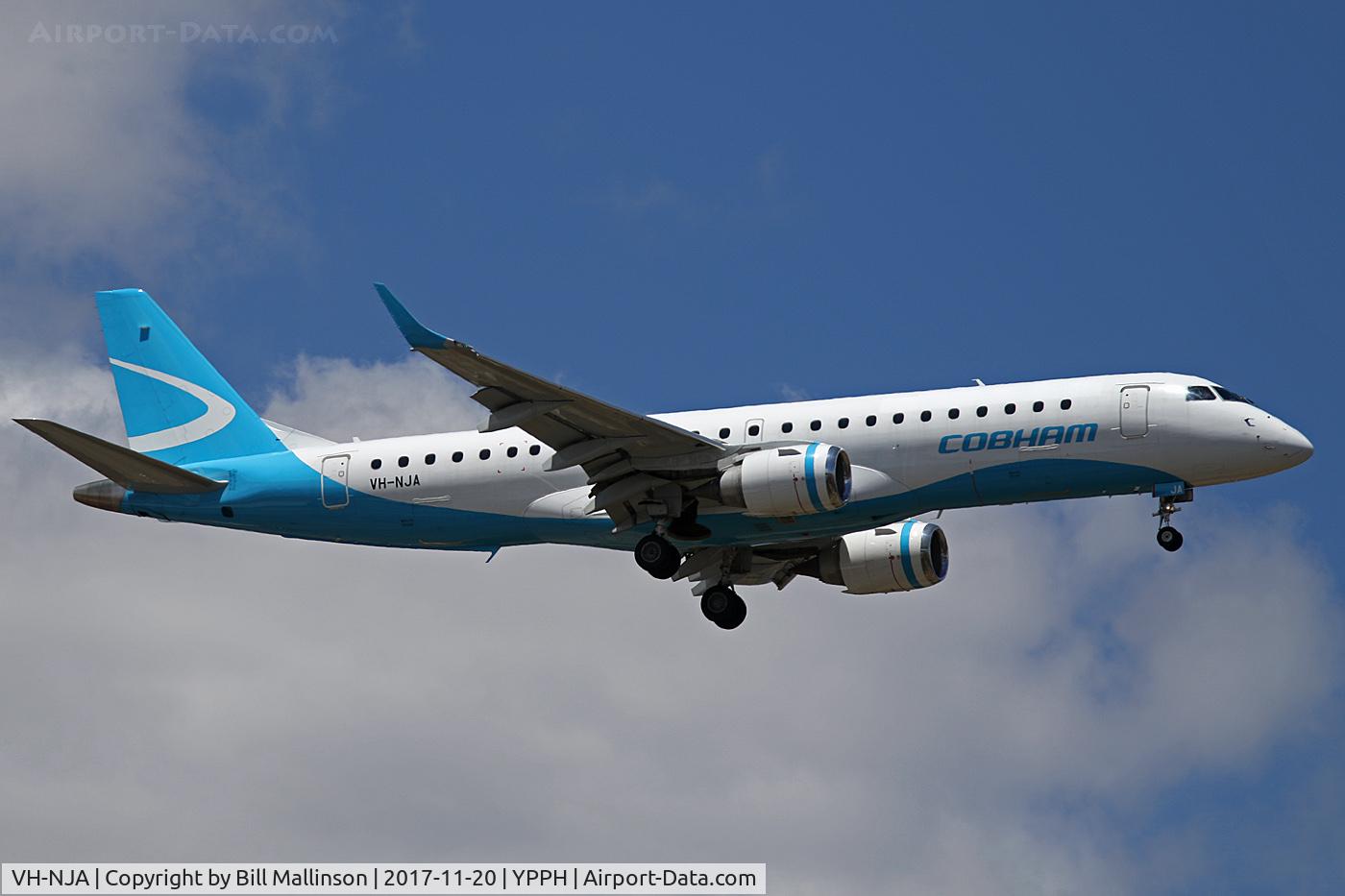 VH-NJA, 2011 Embraer 190LR (ERJ-190-100LR) C/N 19000404, FINALS FOR 21