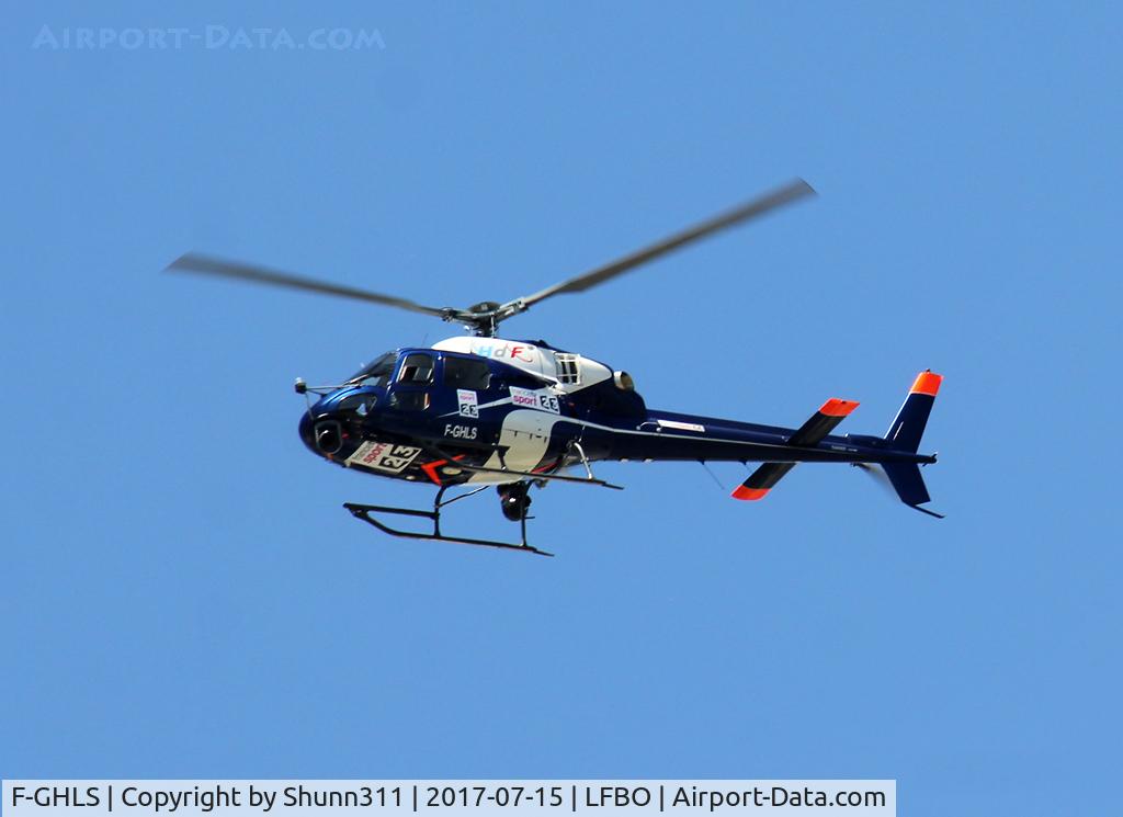 F-GHLS, Eurocopter AS-355N Ecureuil 2 C/N 5579, Passing above Aiport during French Cycle Tour 2017.