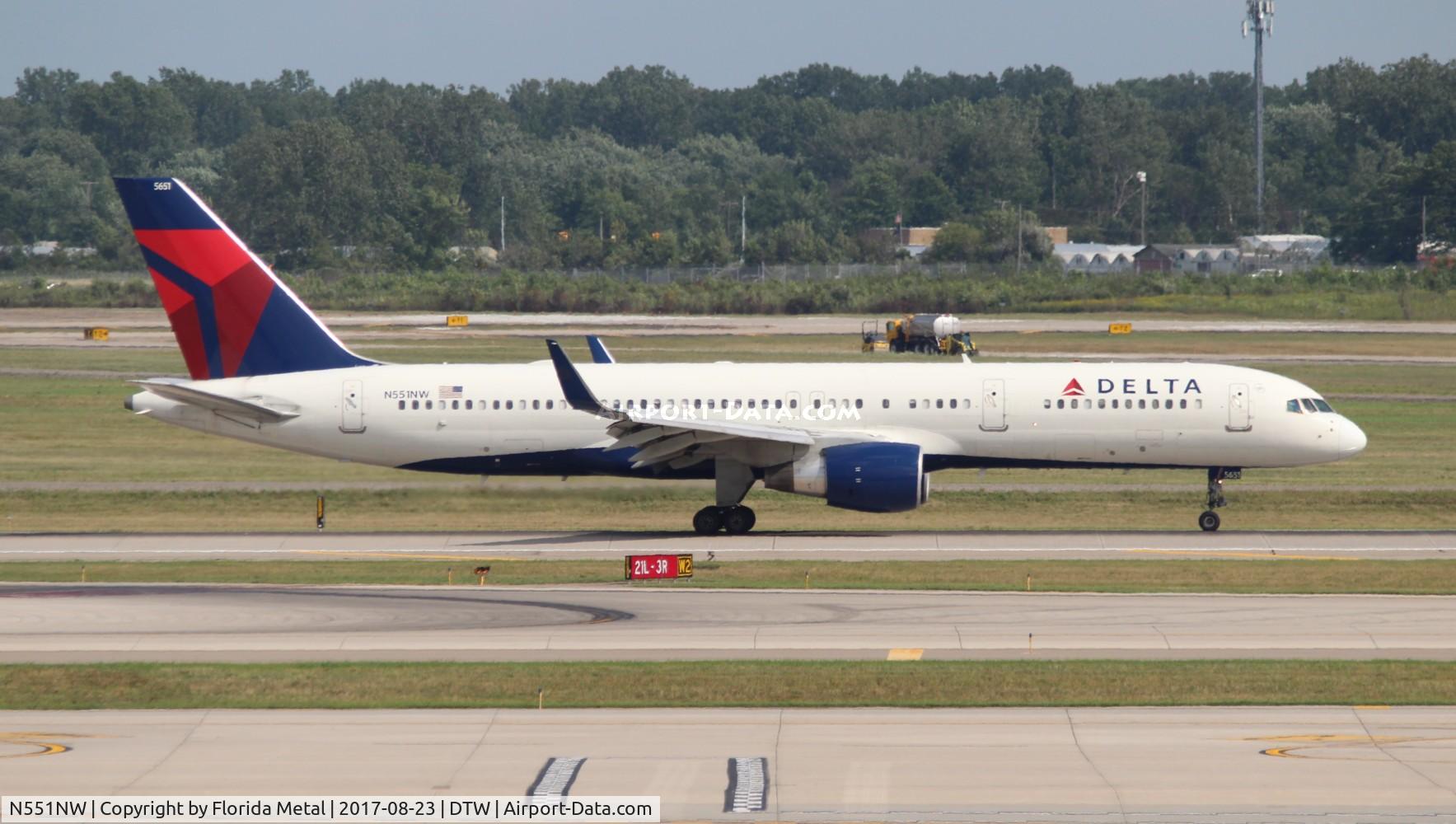 N551NW, 2001 Boeing 757-251 C/N 26498, Delta