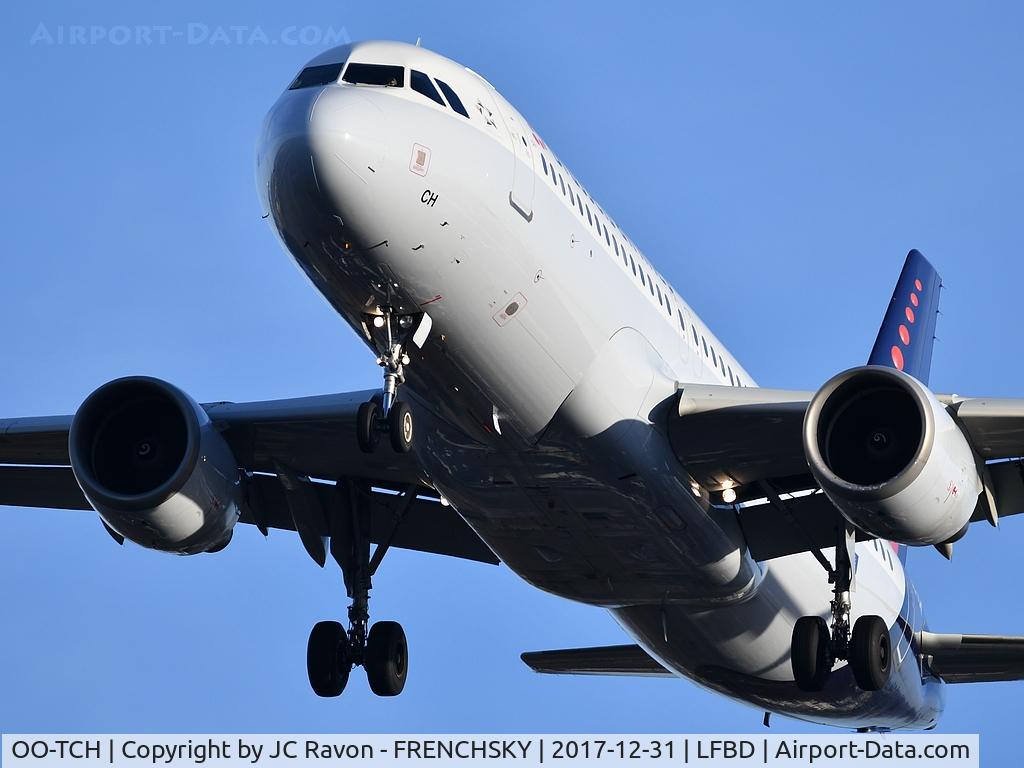 OO-TCH, 2003 Airbus A320-214 C/N 1929, SN3837 medical emergency landing runway 23