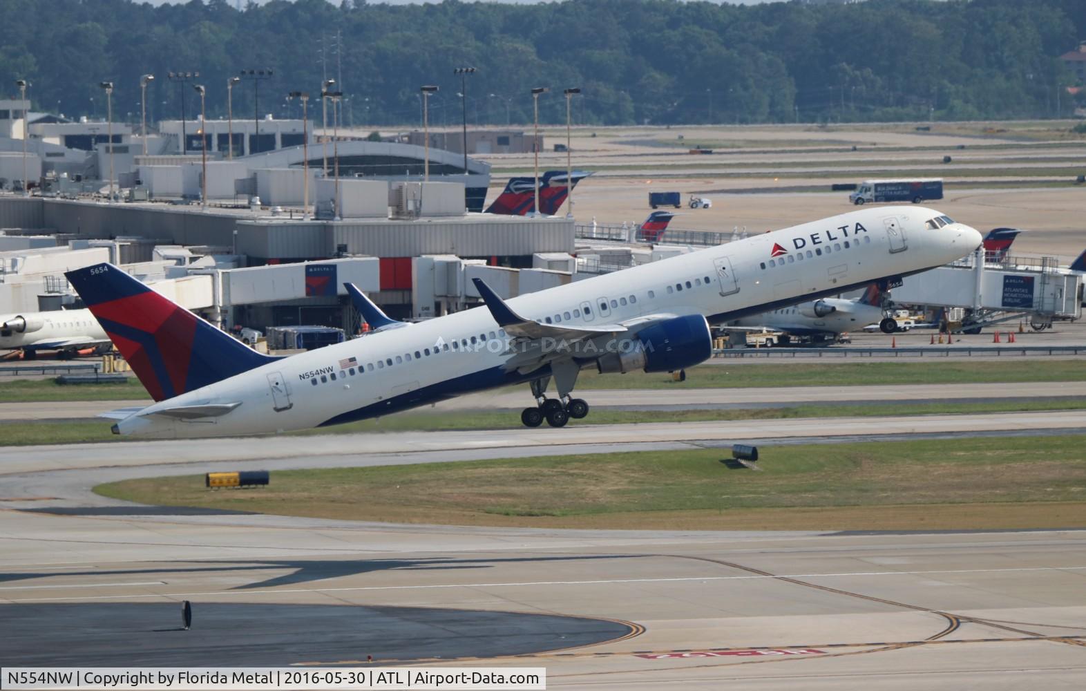 N554NW, 2001 Boeing 757-251 C/N 26501, Delta