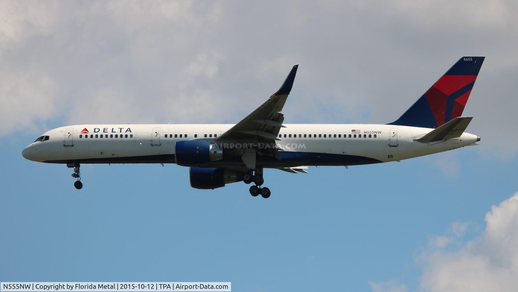 N555NW, 2002 Boeing 757-251 C/N 33391, Delta