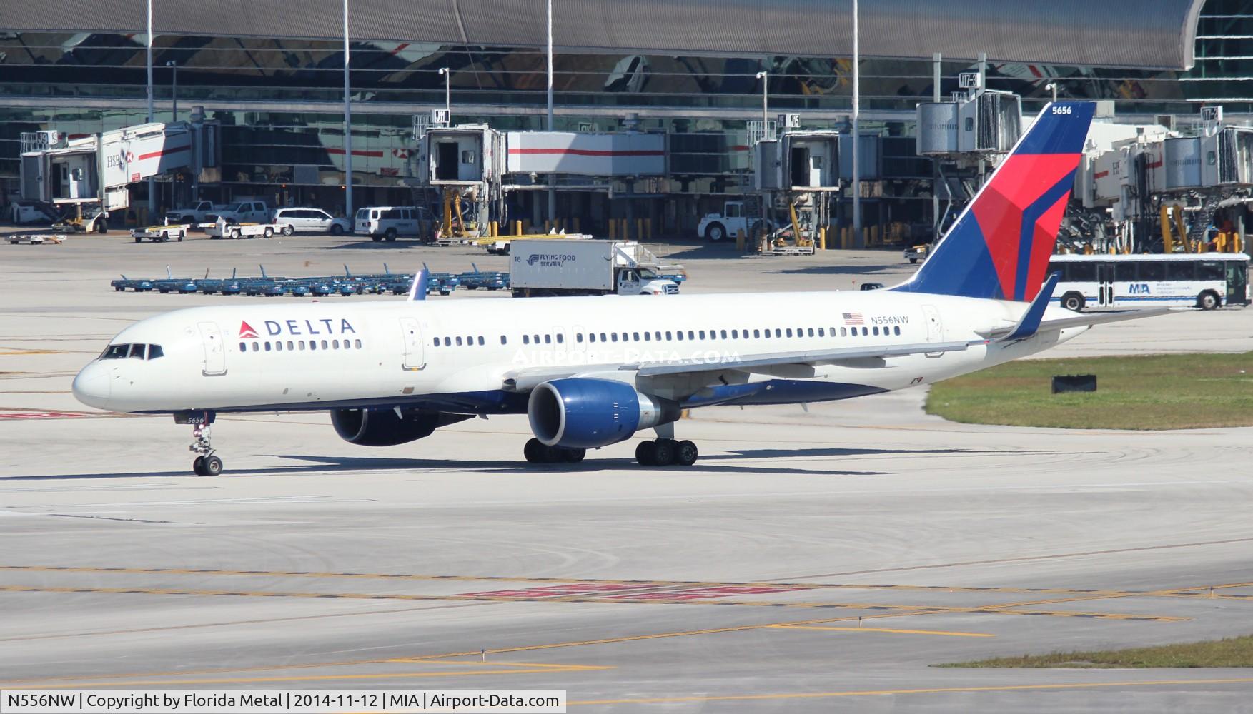 N556NW, 2002 Boeing 757-251 C/N 33392, Delta