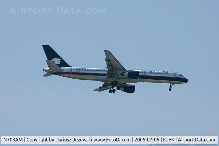 N703AM, 1993 Boeing 757-29J C/N 27203, Boeing 757-29J - AeroMexico  C/N 27203, N703AM