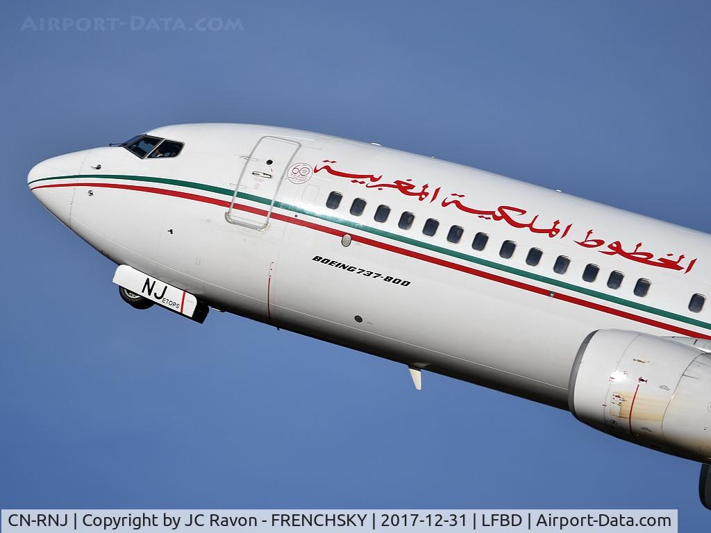 CN-RNJ, 1998 Boeing 737-8B6 C/N 28980, RAM793 take off runway 23 to Casablanca