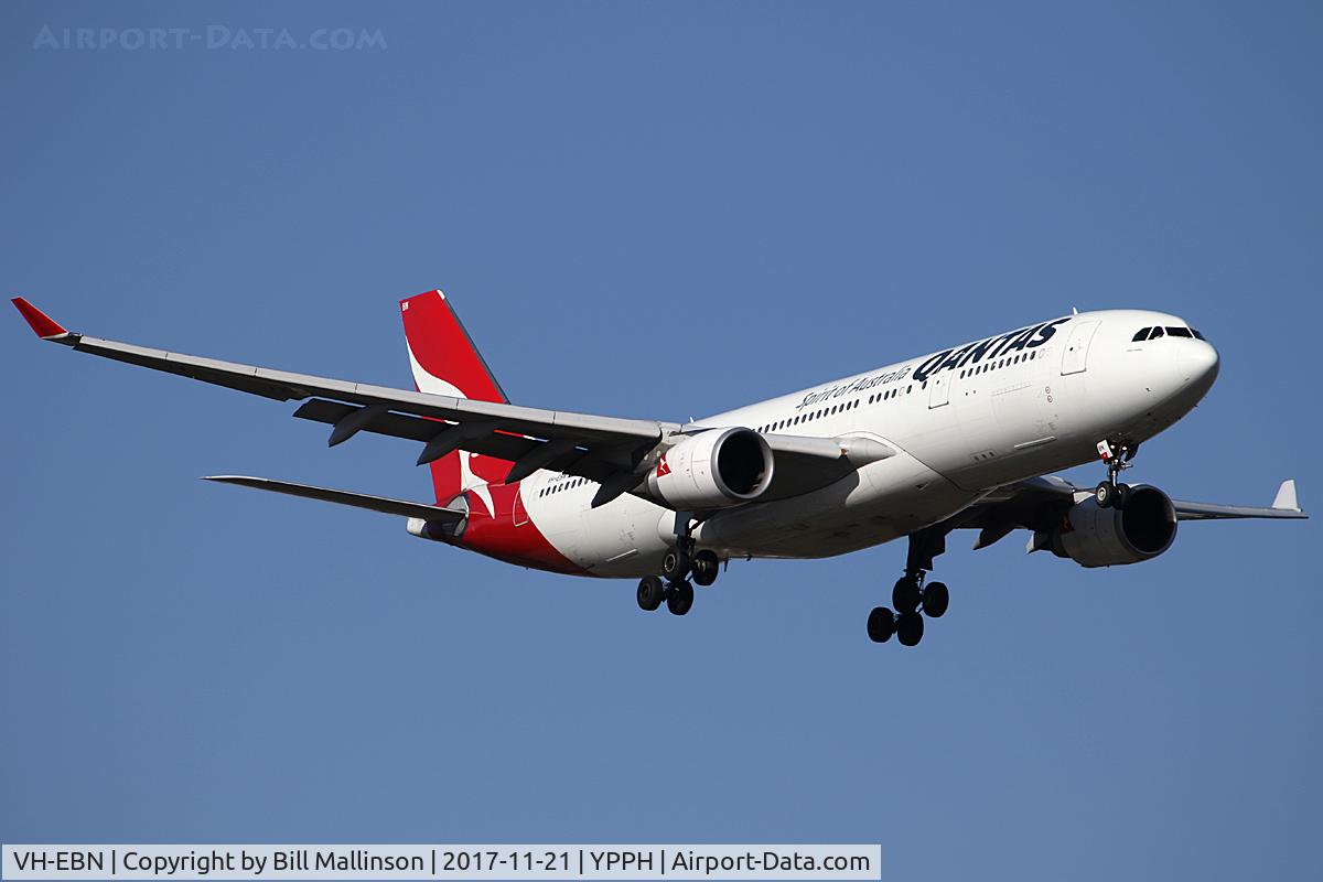 VH-EBN, 2010 Airbus A330-202 C/N 1094, FINALS TO 21