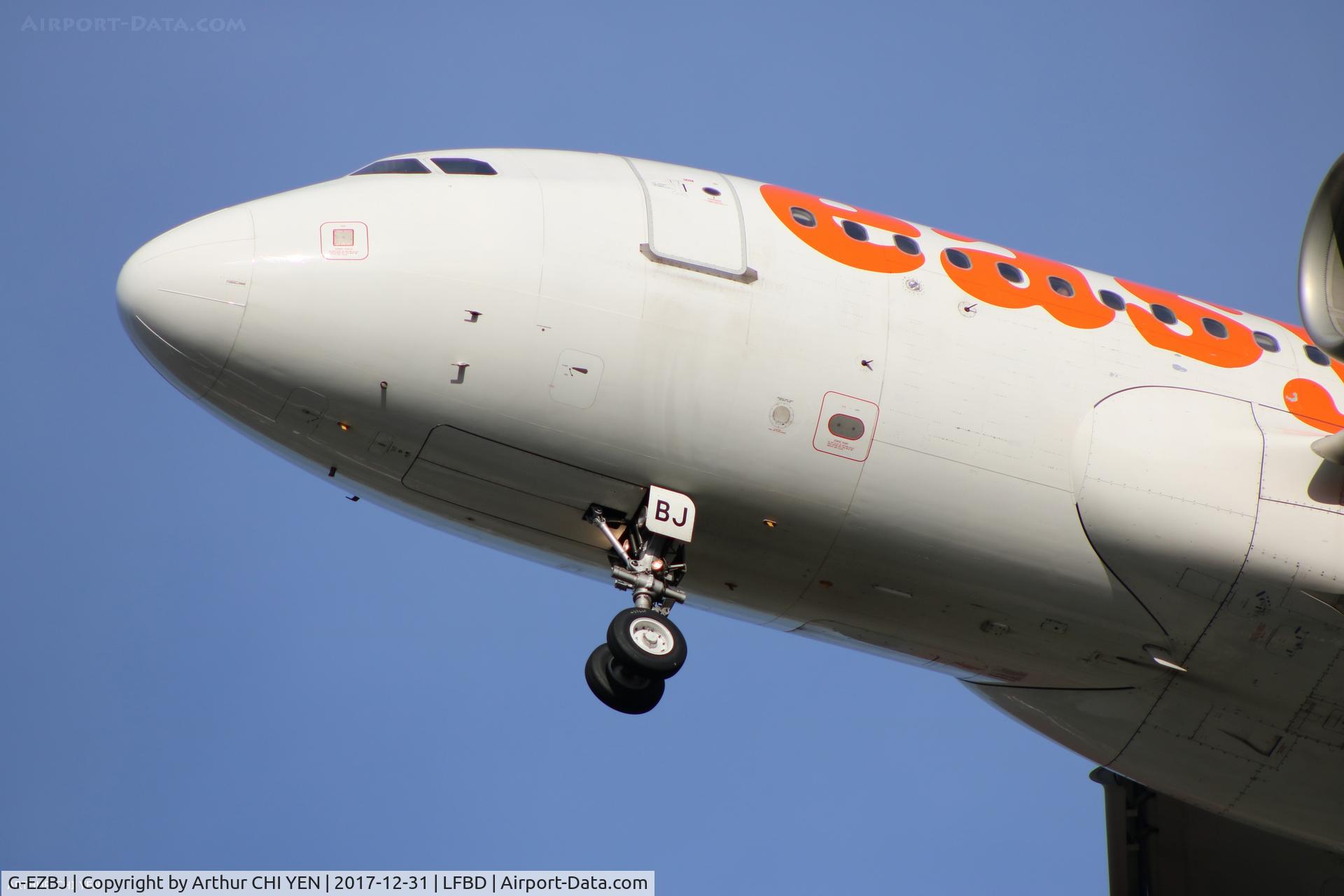 G-EZBJ, 2007 Airbus A319-111 C/N 3036, EasyJet A319 on final approach runway 23 at Bordeaux Airport