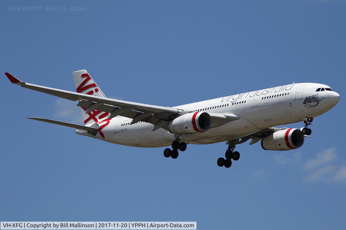 VH-XFG, 2013 Airbus A330-243 C/N 1407, FINALS TO 21