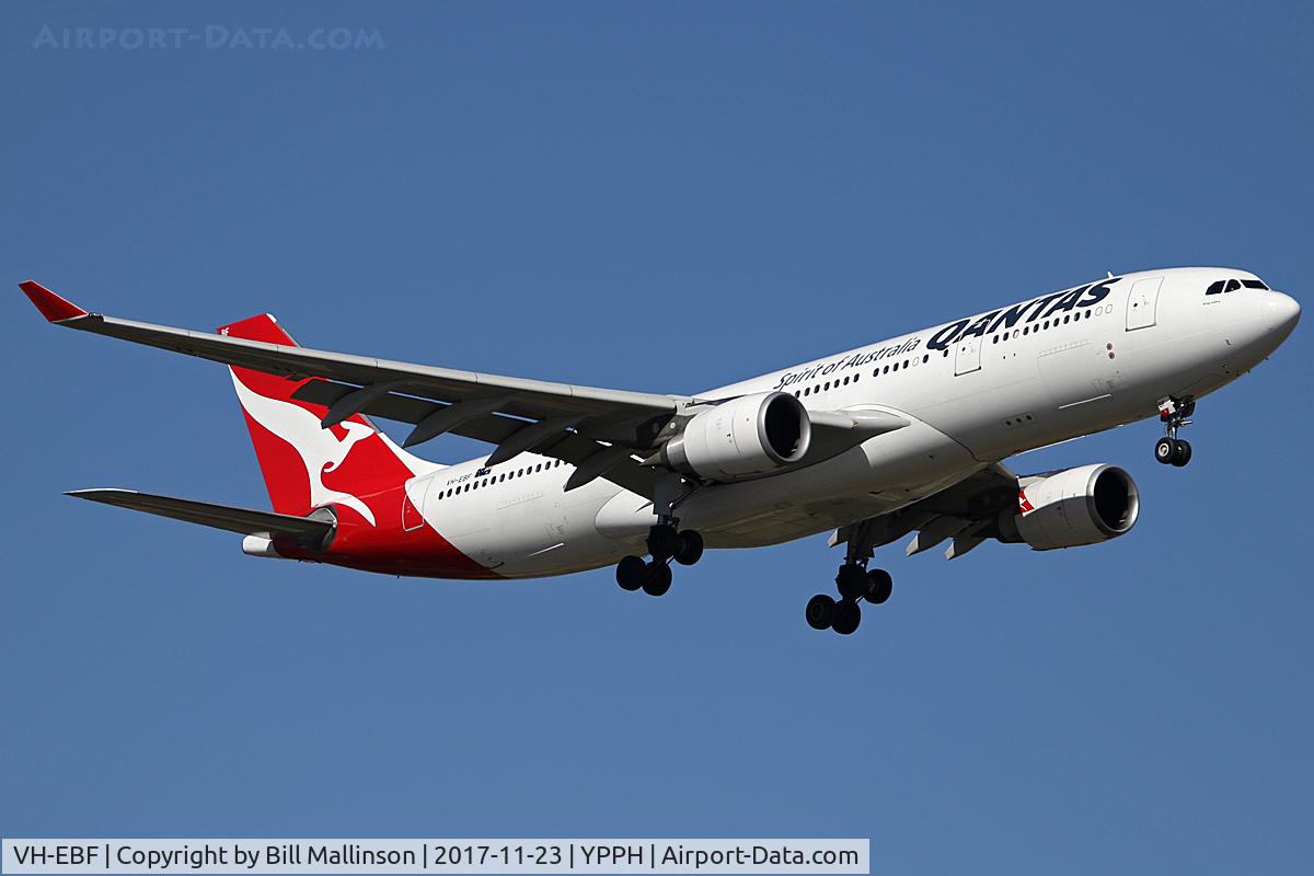 VH-EBF, 2007 Airbus A330-202 C/N 853, FINALS TO 21