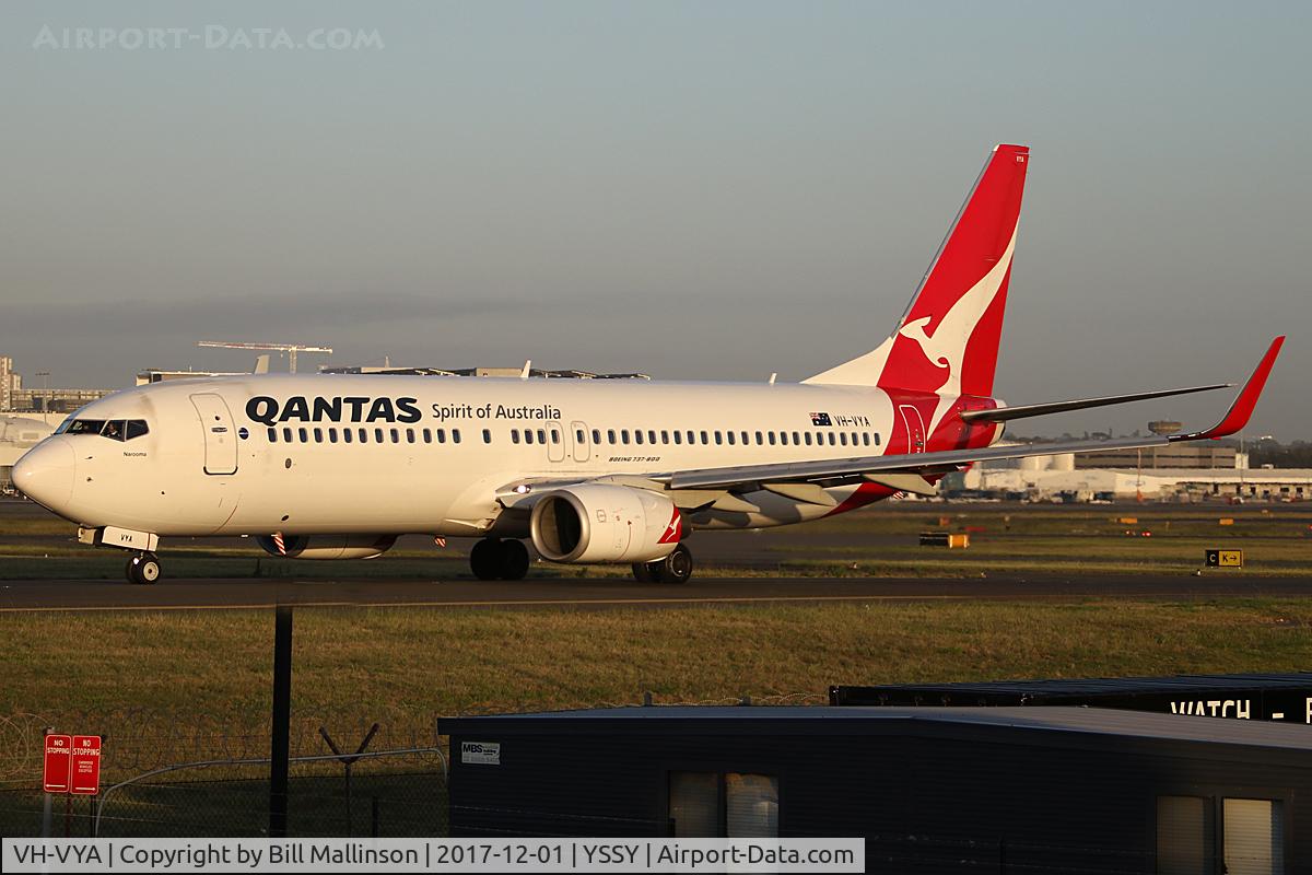 VH-VYA, 2004 Boeing 737-838 C/N 33762, TAXI FOR 34R