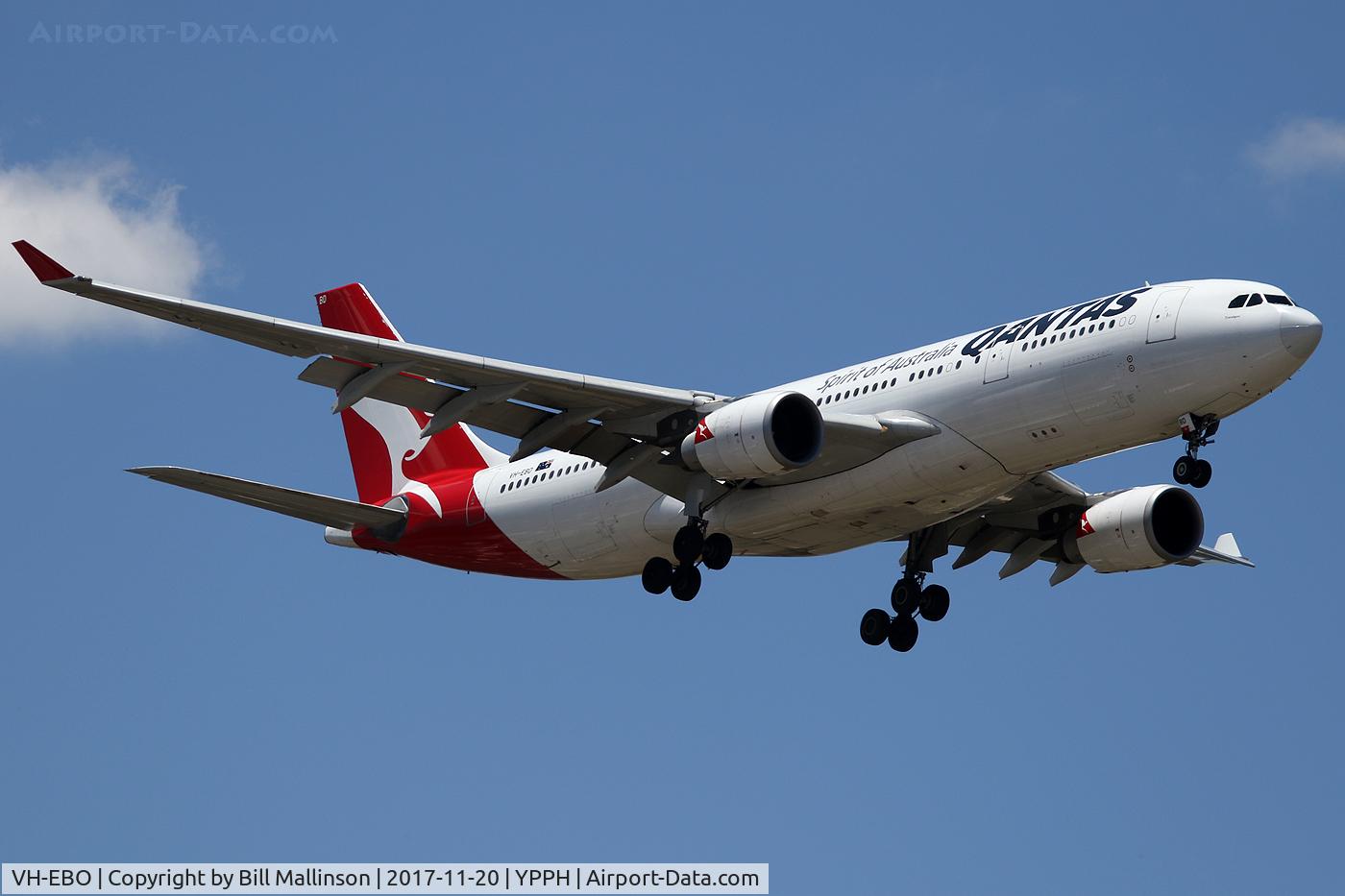 VH-EBO, 2010 Airbus A330-202 C/N 1169, FINALS TO 21