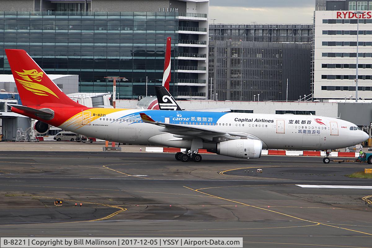B-8221, 2009 Airbus A330-243 C/N 1052, UNDER TOW TO CARGO