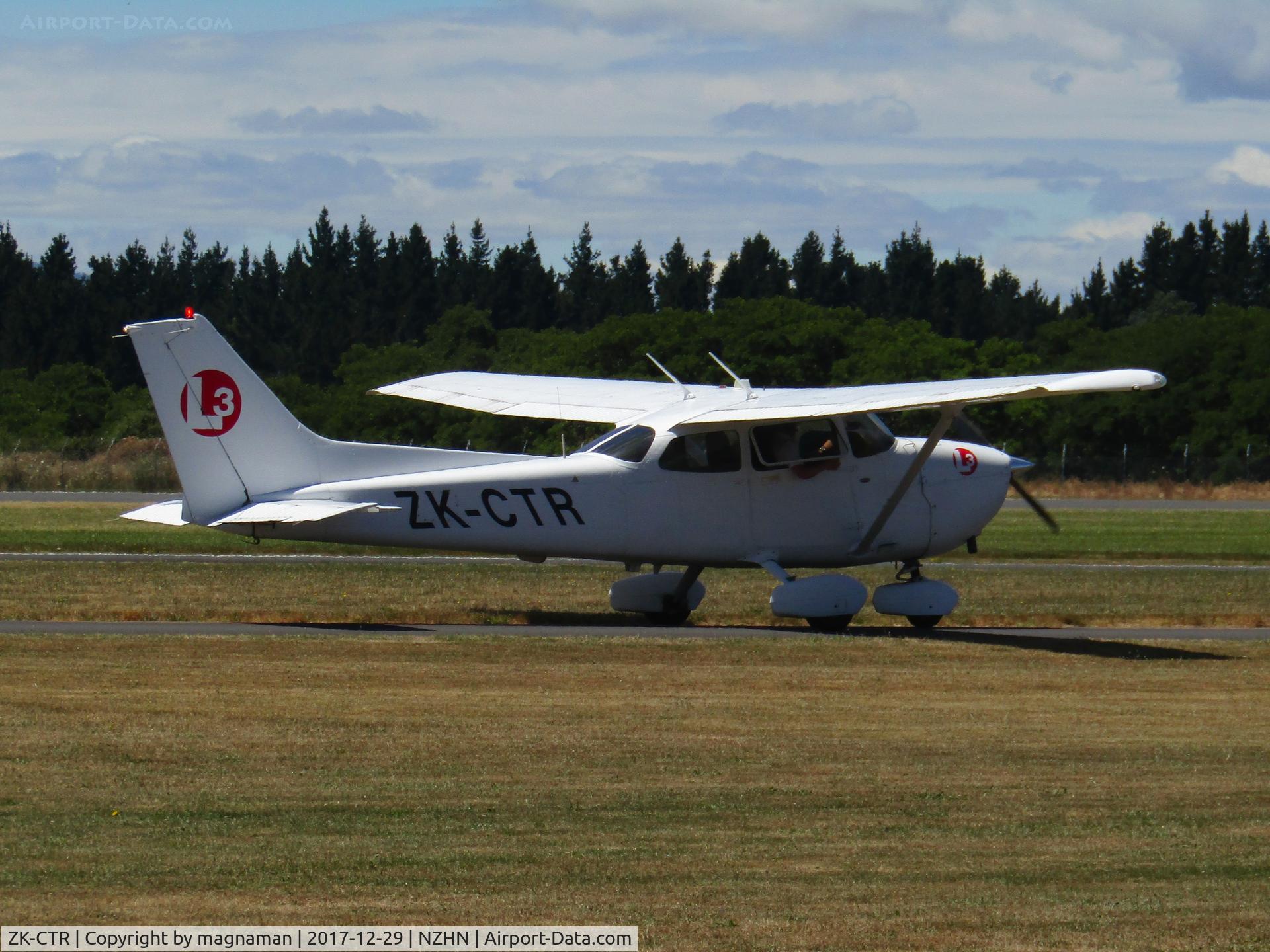 ZK-CTR, 2005 Cessna 172S C/N 172S9924, in circuit at Hamilton