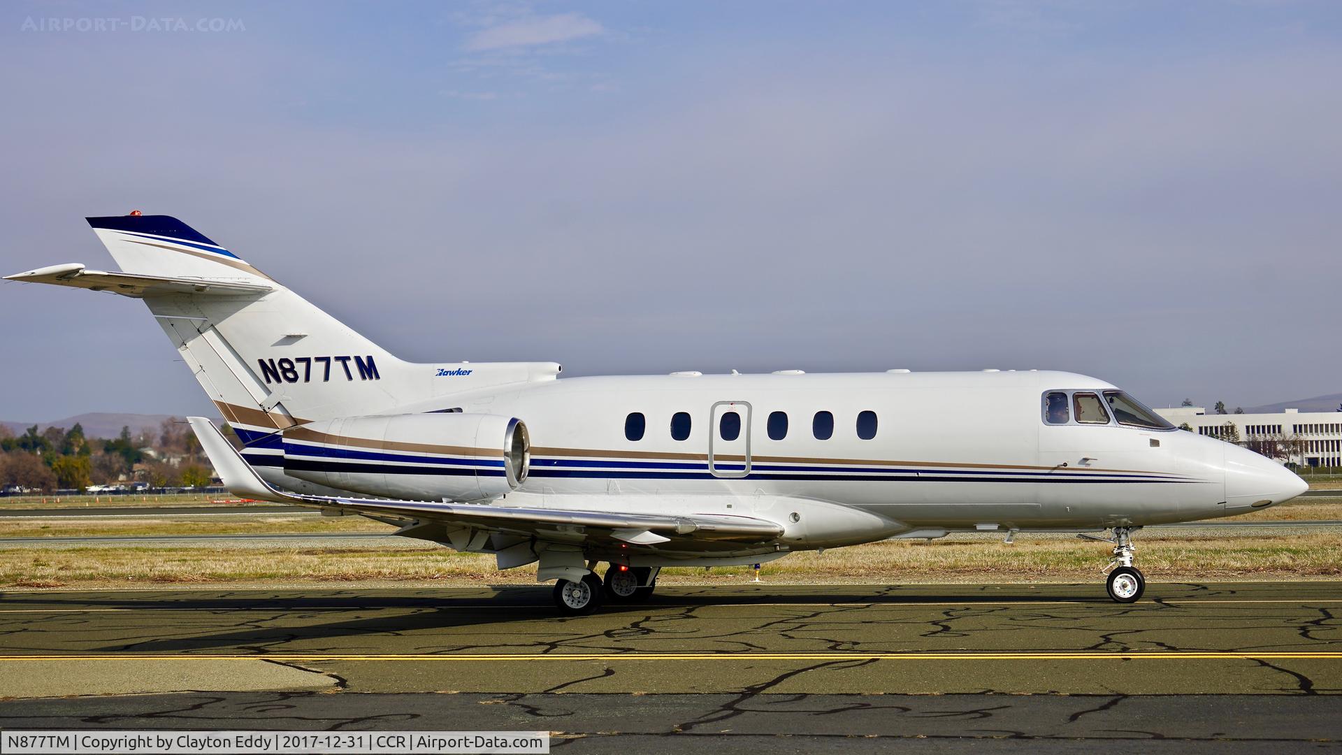 N877TM, 2001 Raytheon Hawker 800XP C/N 258542, Buchanan Field Concord California 2017.