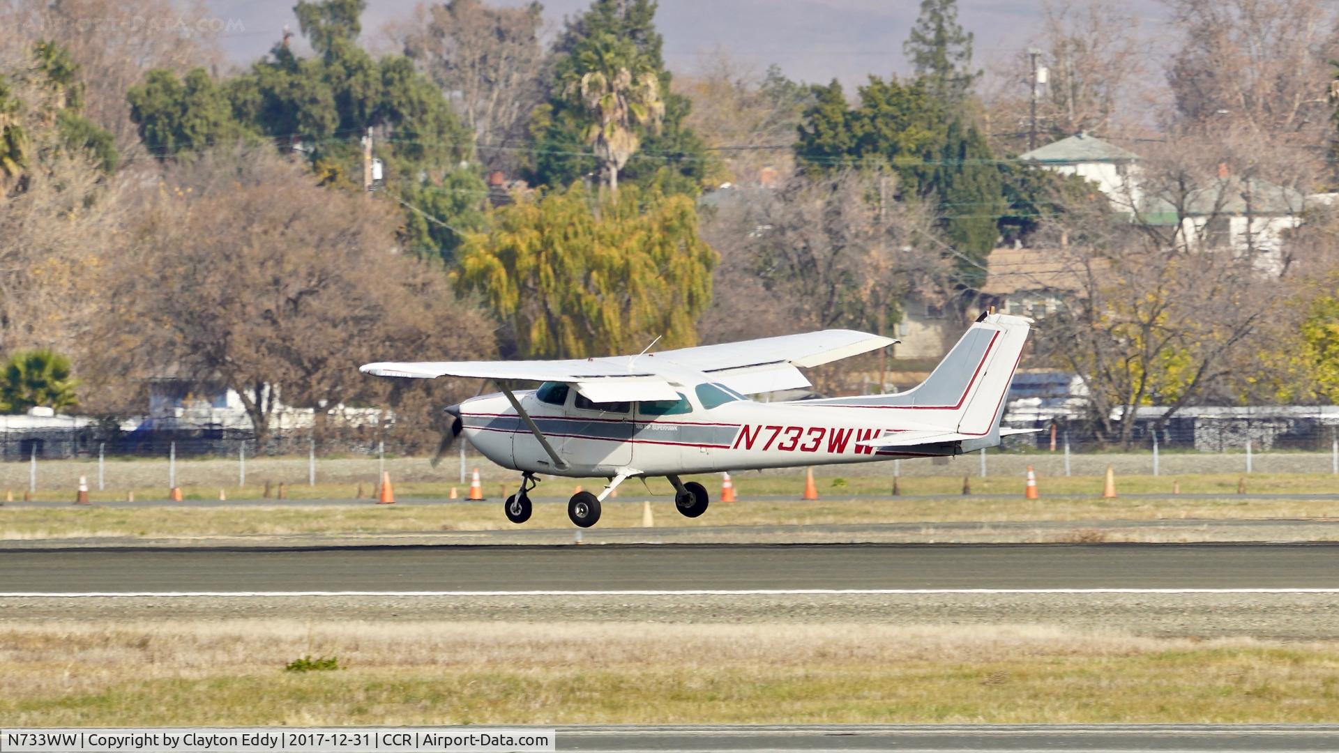 N733WW, 1977 Cessna 172N C/N 17268616, Buchanan Field Concord California 2017.