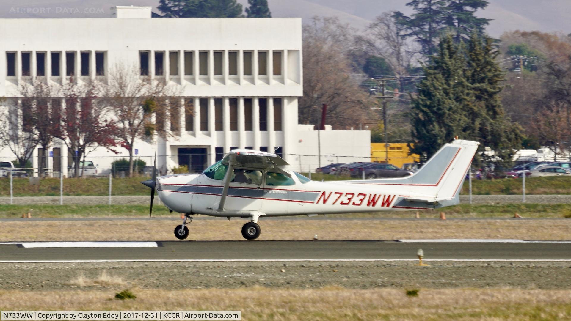 N733WW, 1977 Cessna 172N C/N 17268616, Buchanan Field Concord California 2017.
