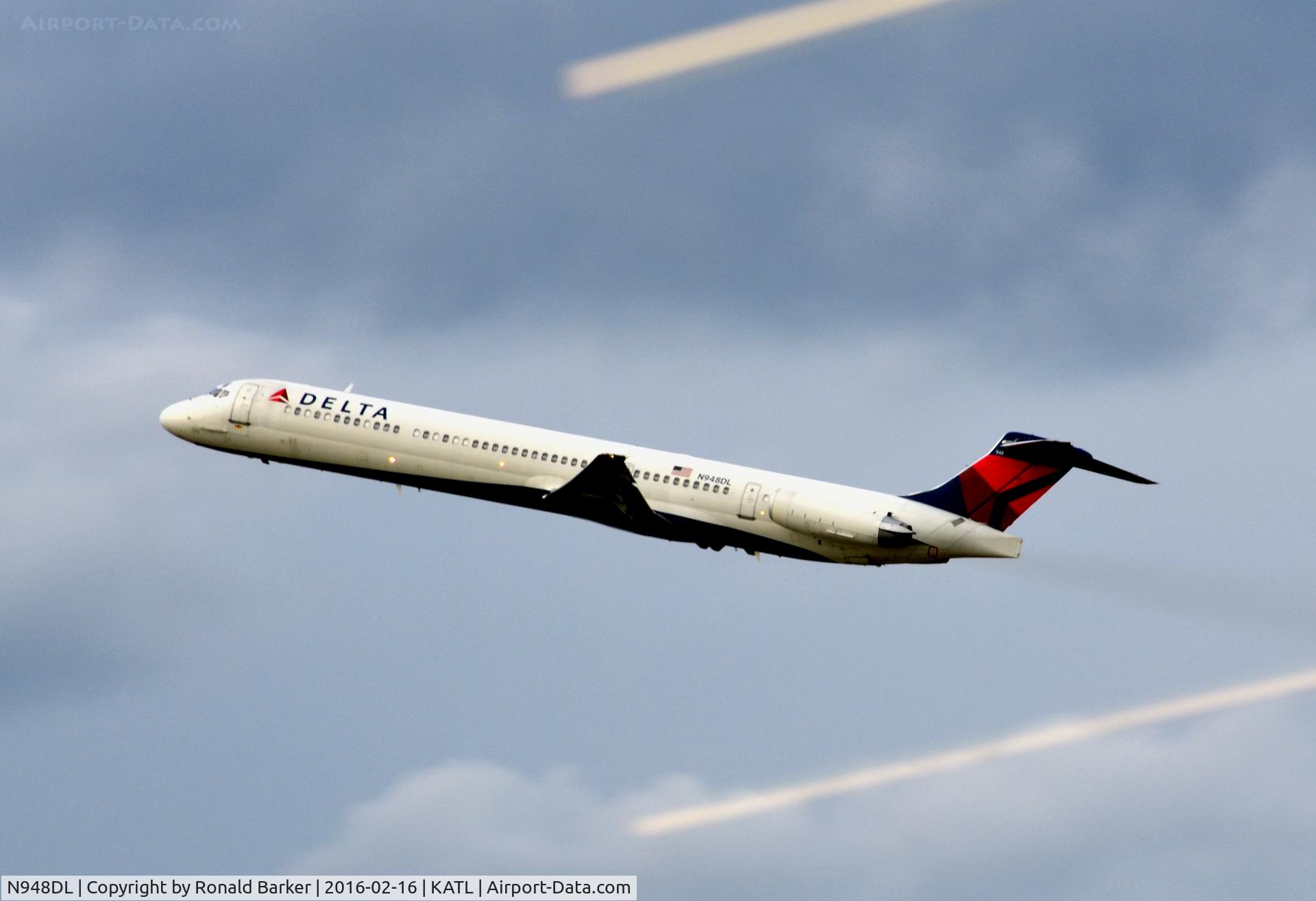 N948DL, 1989 McDonnell Douglas MD-88 C/N 49879, Takeoff Atlanta