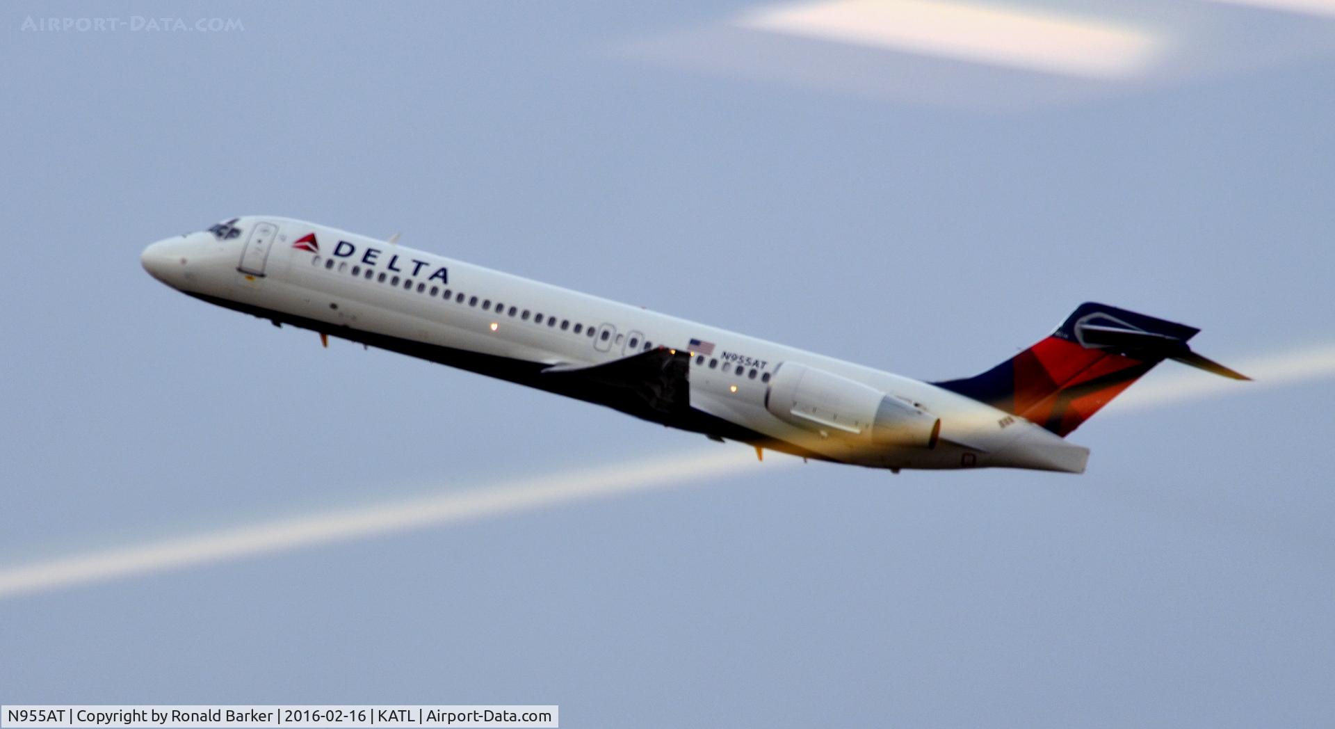 N955AT, 2000 Boeing 717-200 C/N 55017, Takeoff Atlanta