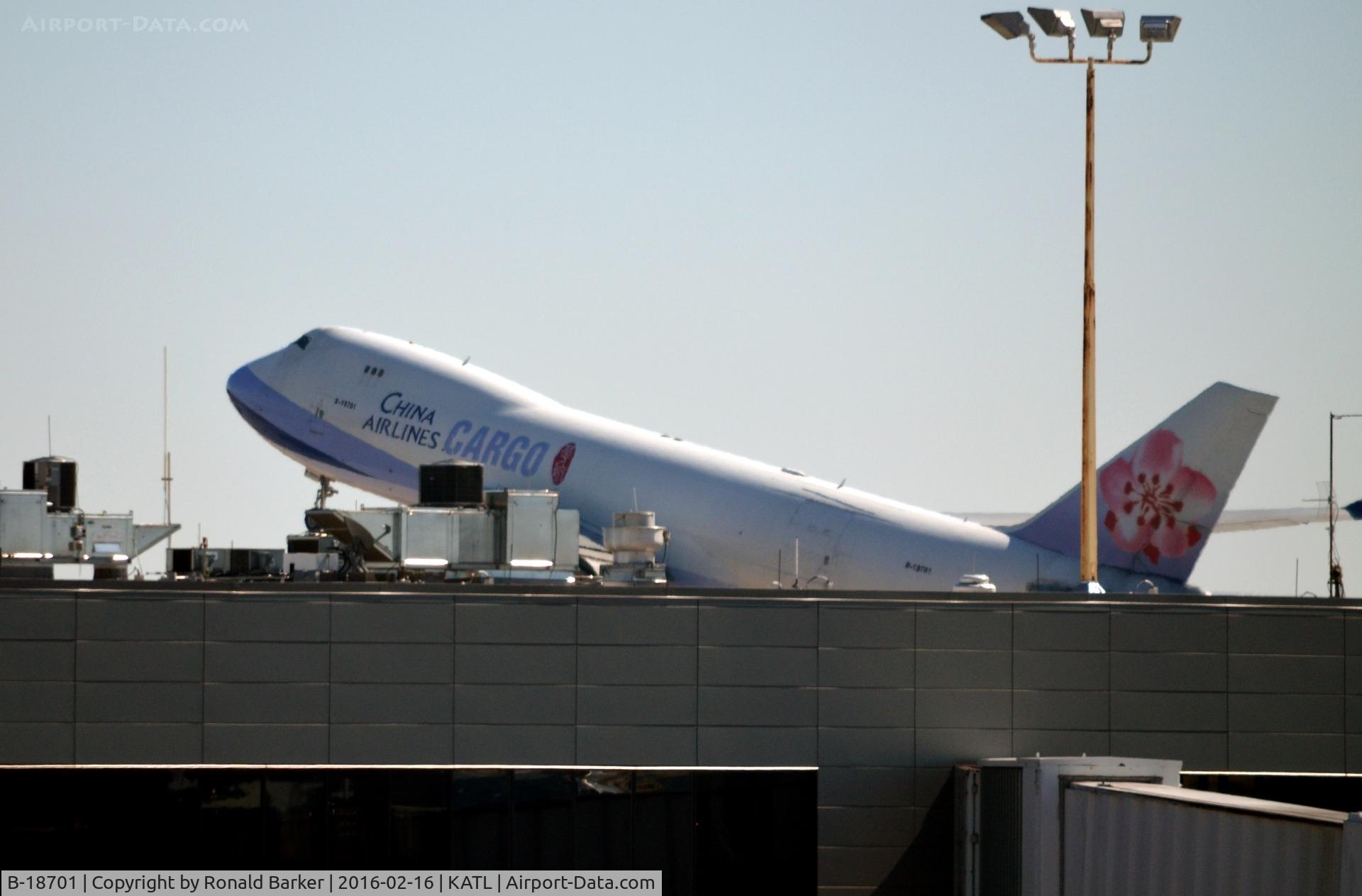 B-18701, 2000 Boeing 747-409F/SCD C/N 30759, Takeoff Atlanta