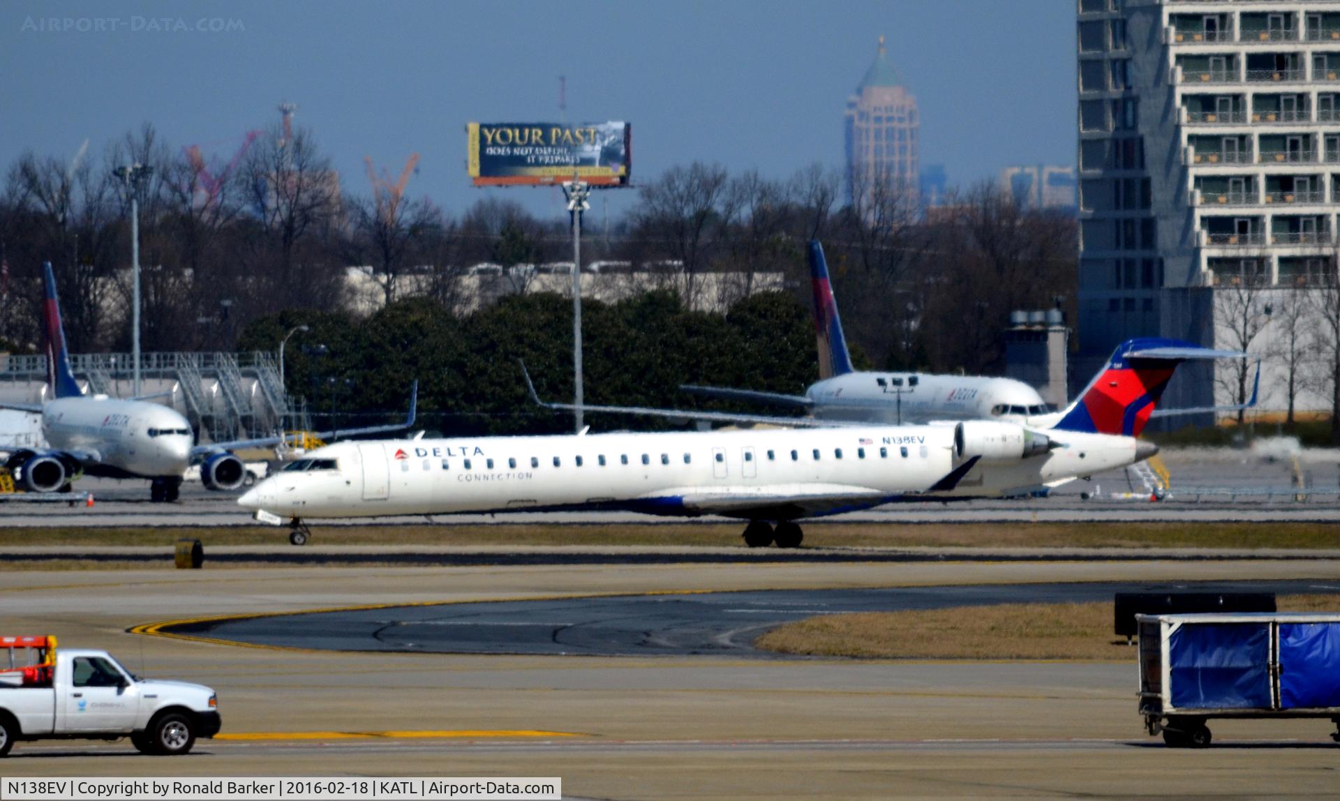 N138EV, 2010 Bombardier CRJ-900ER (CL-600-2D24) C/N 15235, Taxi Atlanta